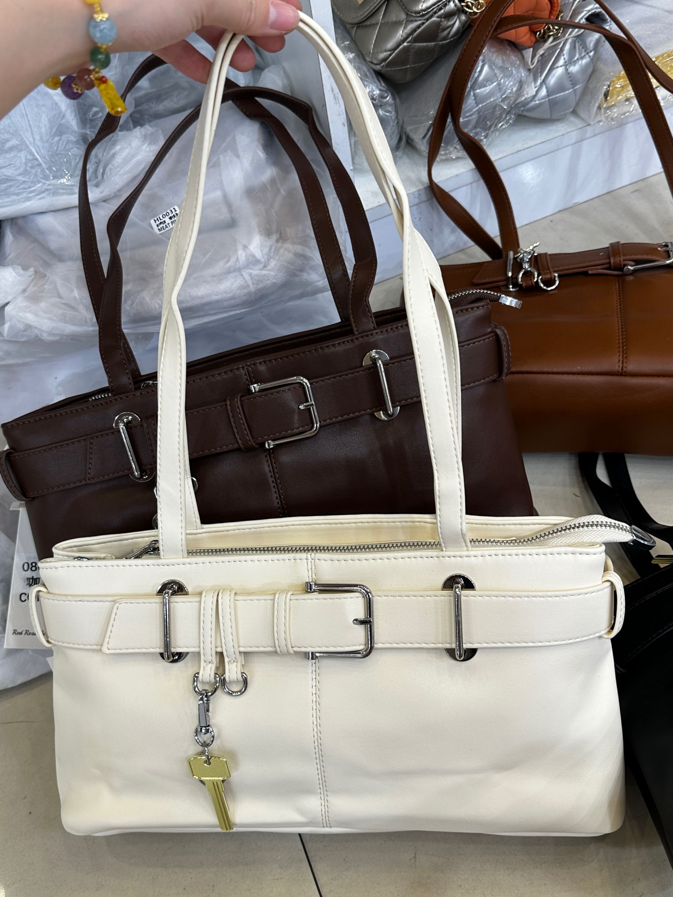 Bolsa feminina 08038 - Red Rosa Bolsas Oriente | ZAX