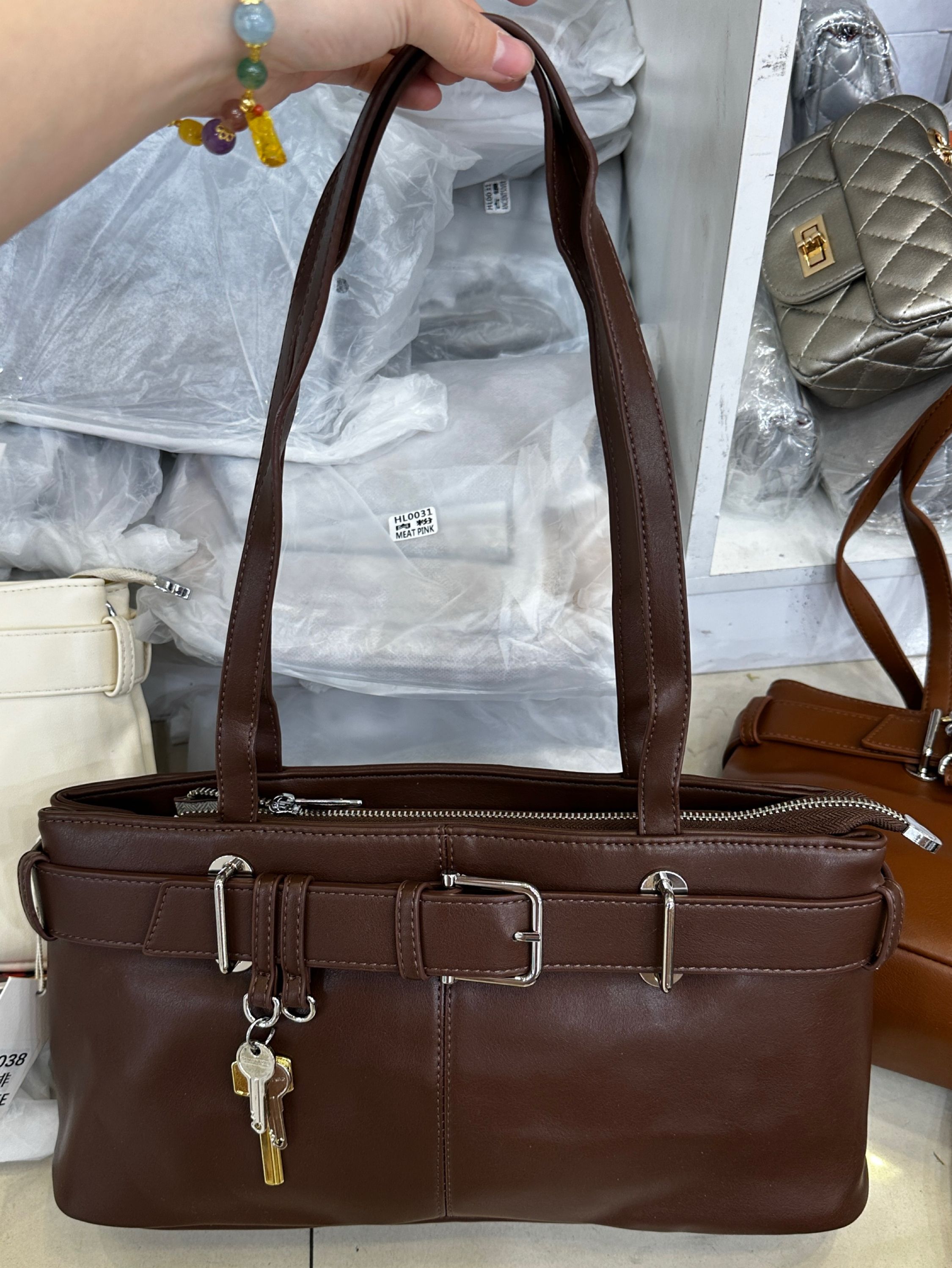 Bolsa feminina 08038 - Red Rosa Bolsas Oriente | ZAX