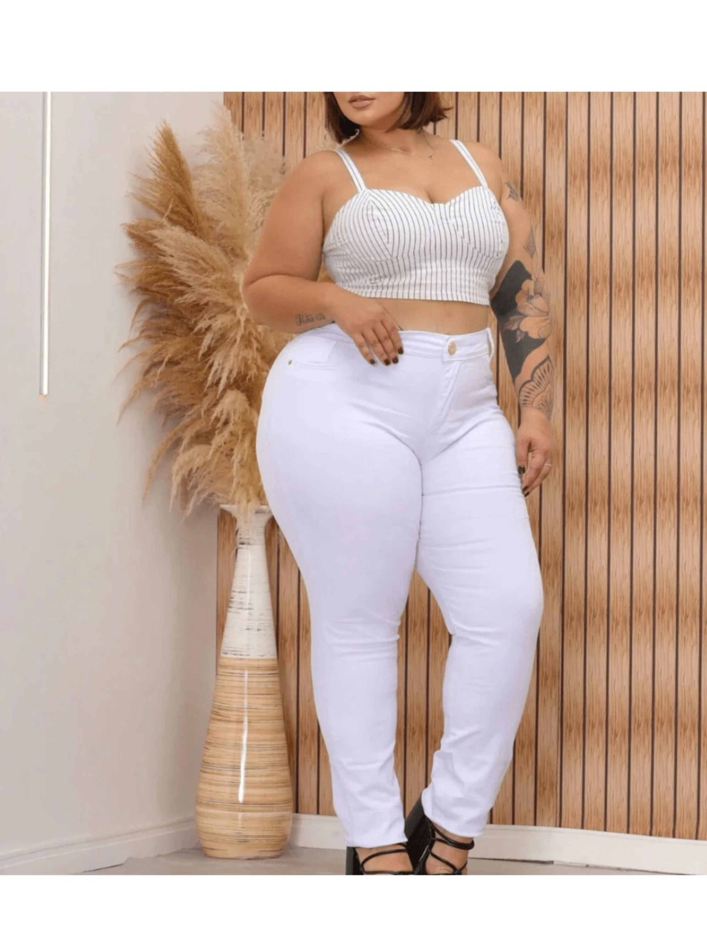 Calça jeans com lycra branco plus size - Levka Jeans | ZAX