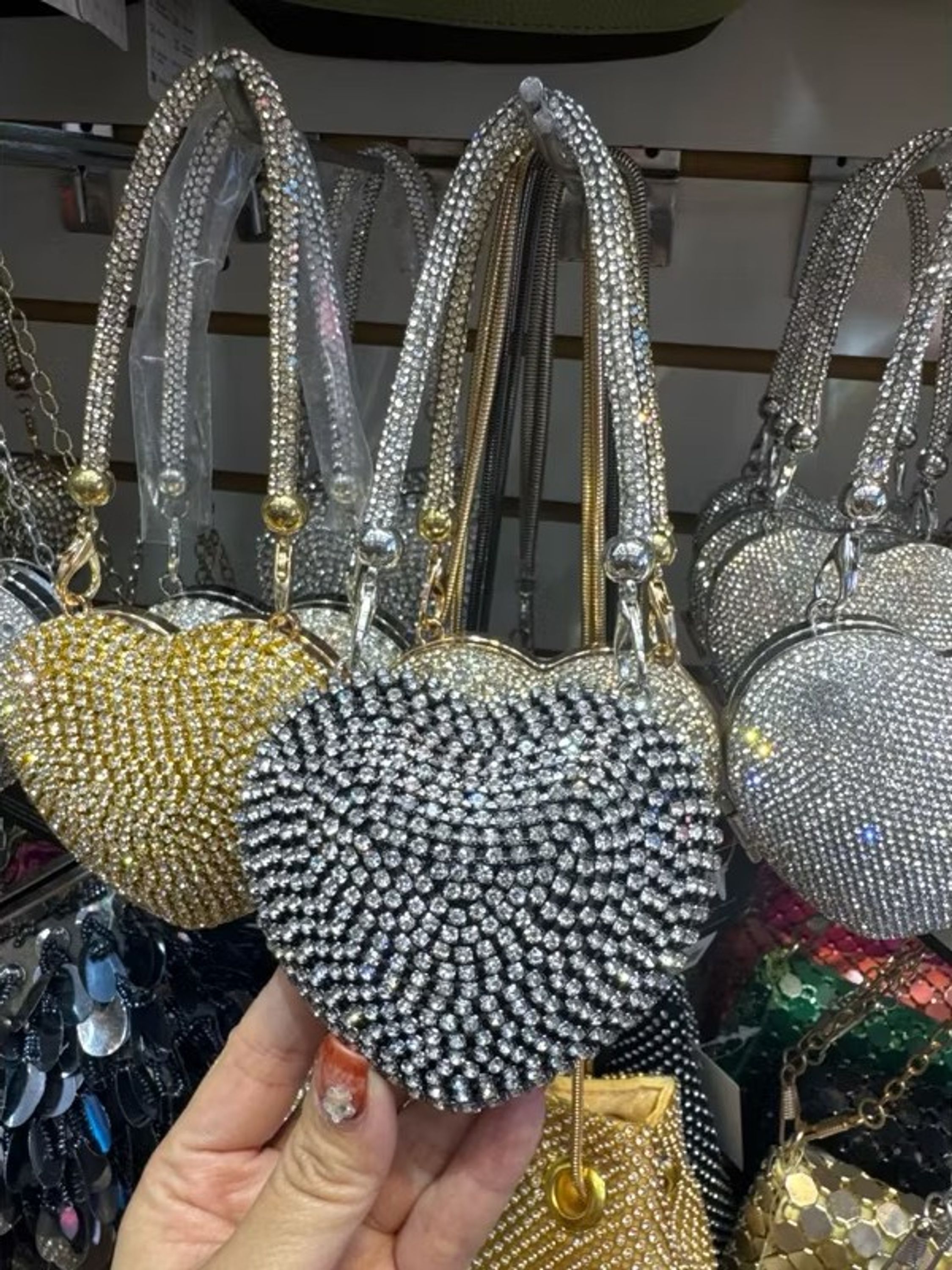 Mini bolsa coração para festa/passeio COD7005 - Afanda | ZAX