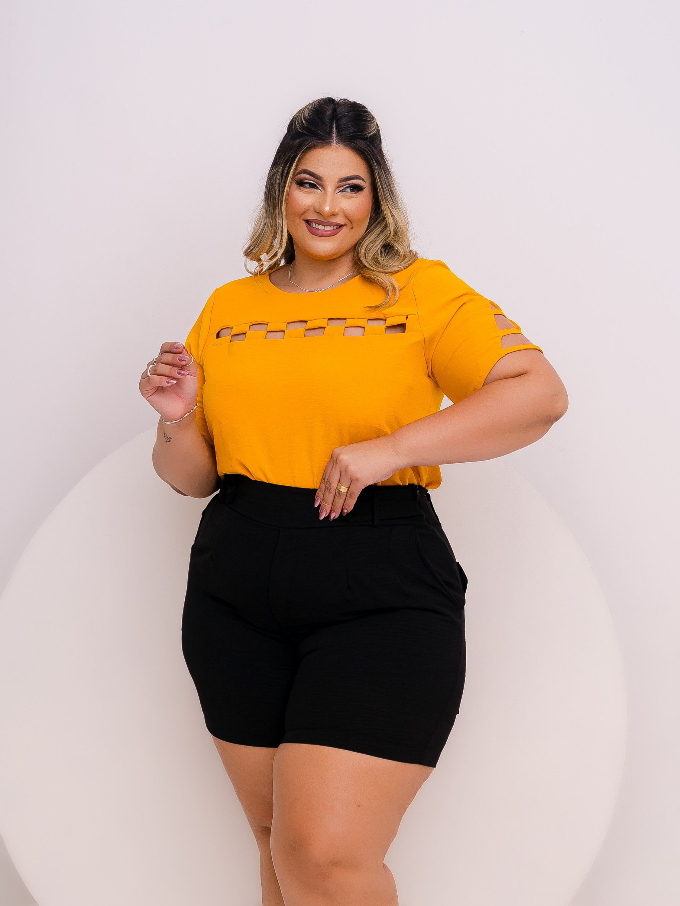 Comprar Blusa Plus Size Floral Amarração - Predilect's Plus - Moda Plus  Size no Atacado