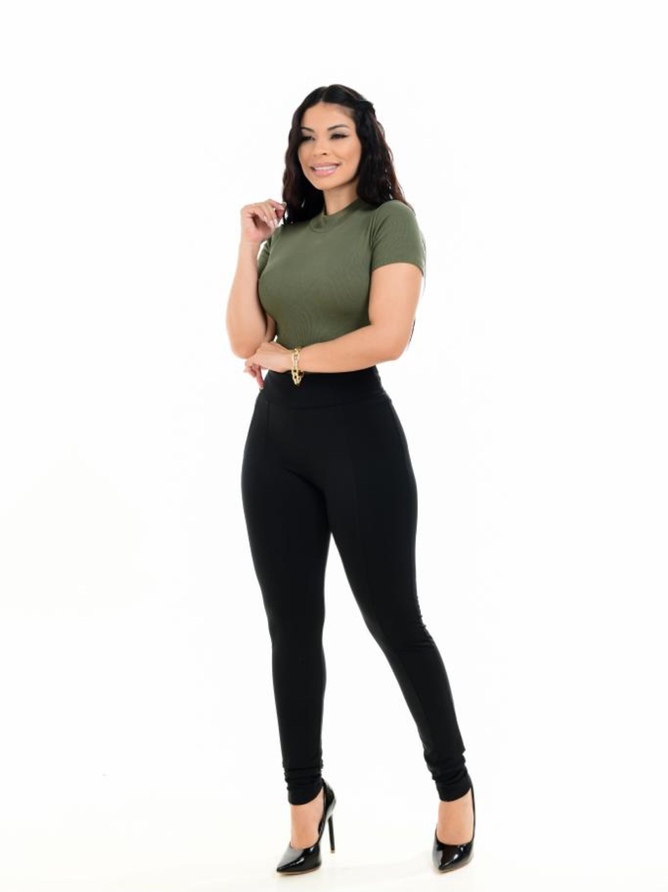 Legging Plus Size Forrada Legues Montaria Detalhes Cirre