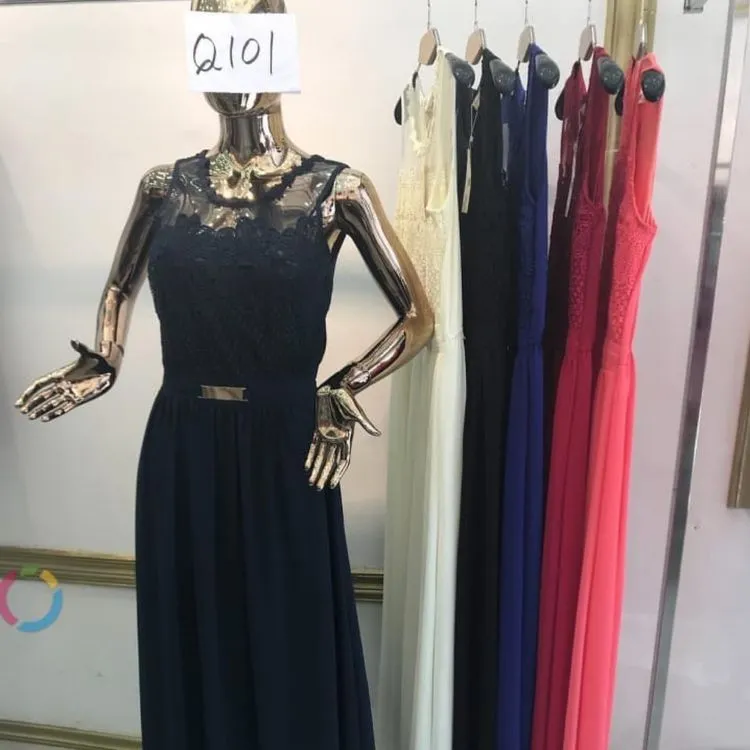 Promoção Afanda:Q101- Vestido longo de festa ,forrado e com detalhe de renda na frente