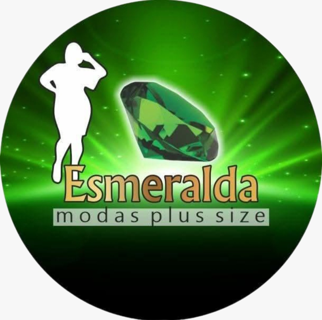 Esmeralda Flores Plus
