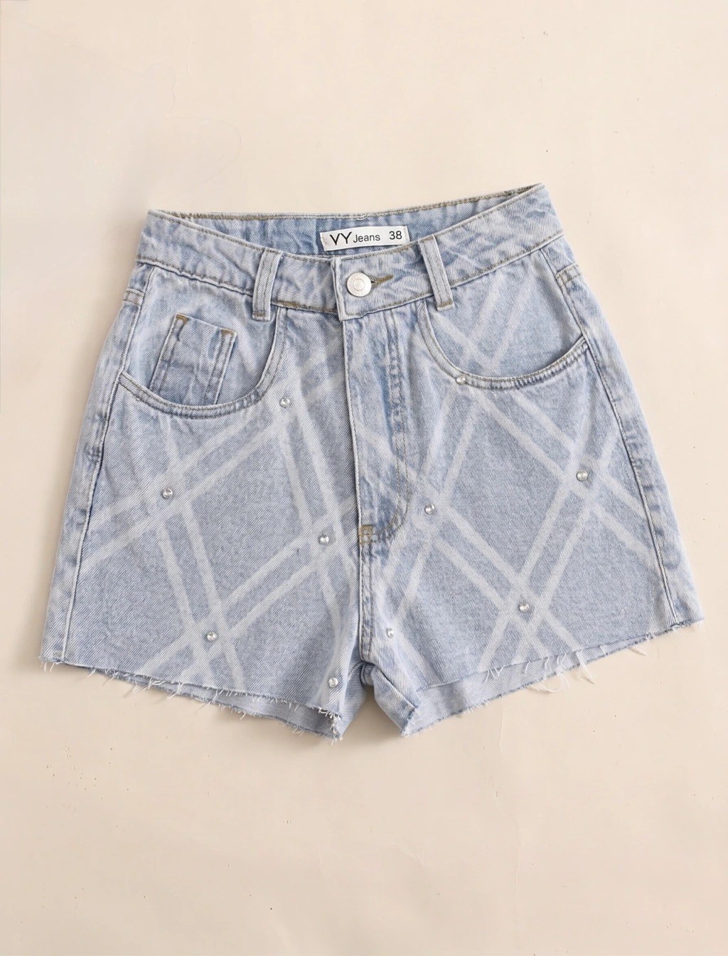 Short Jeans Feminino Cintura Alta Pedraria Estonado Losangos Barra Desfiada