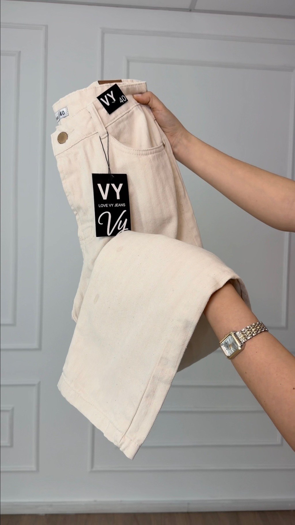 Calça Jeans Feminina Mom Bege Texturizada
