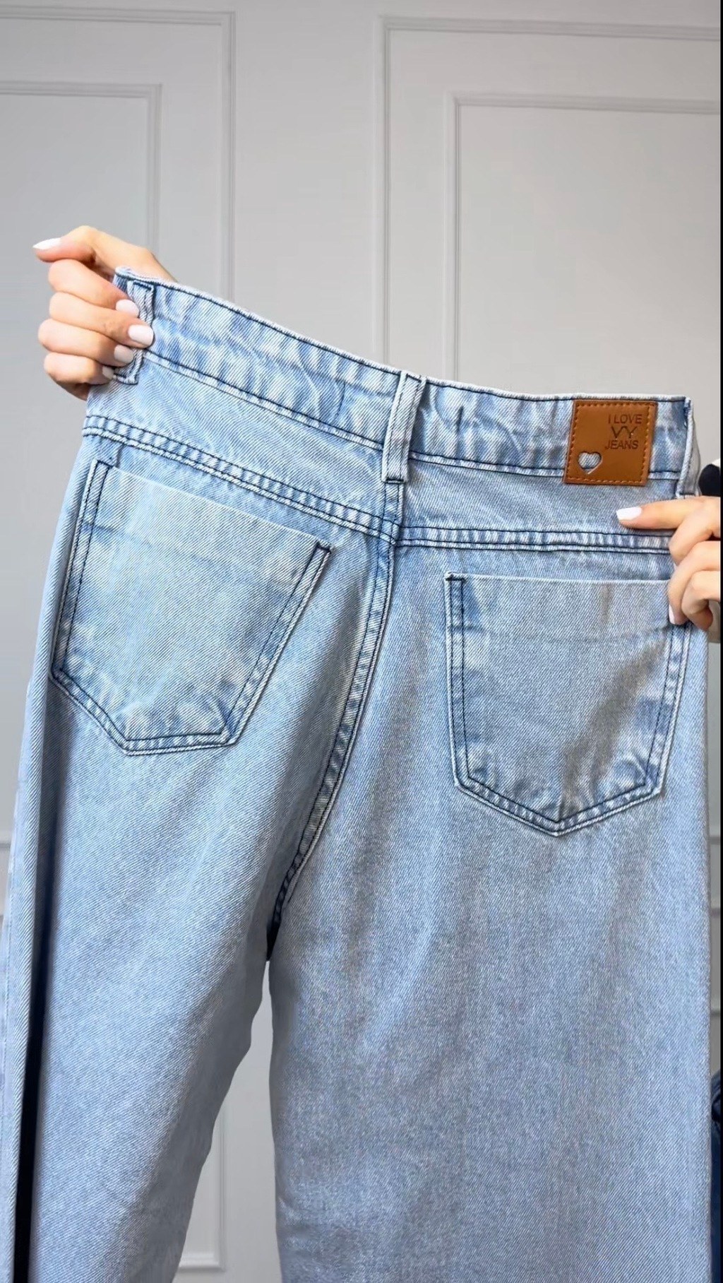 Calça Jeans Feminina Wide Leg Marmorizada Linha Azul Barra Virada
