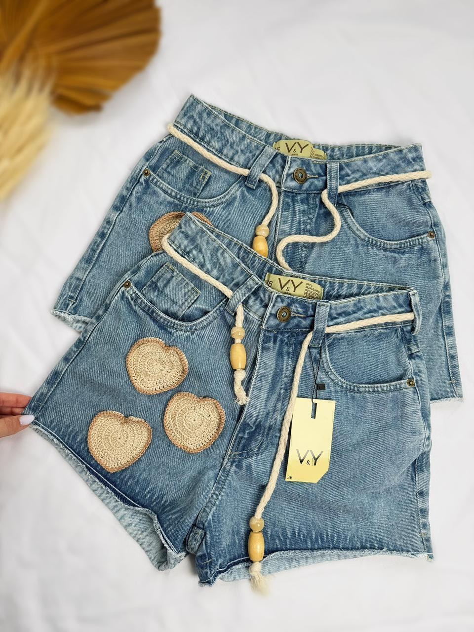Short Jeans Feminino Coração Croche Cinto Cordinha Coquinho Com Bolso
