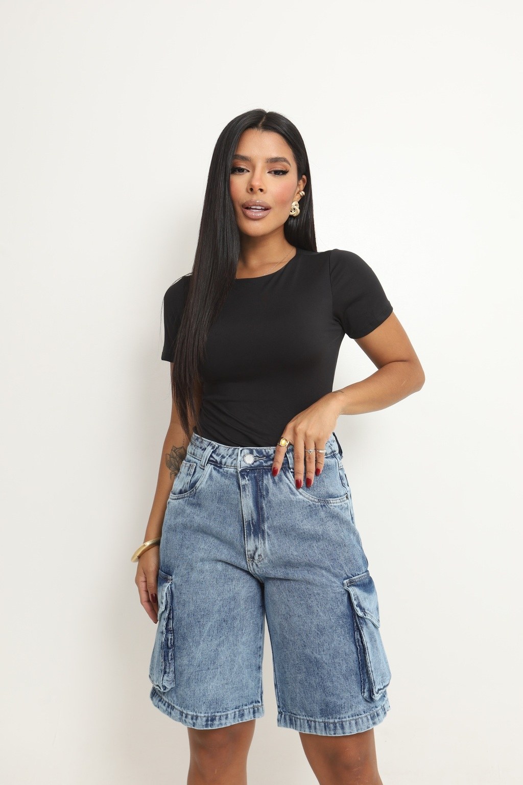 Bermuda Jeans Feminina Cargo Bolsos Laterais