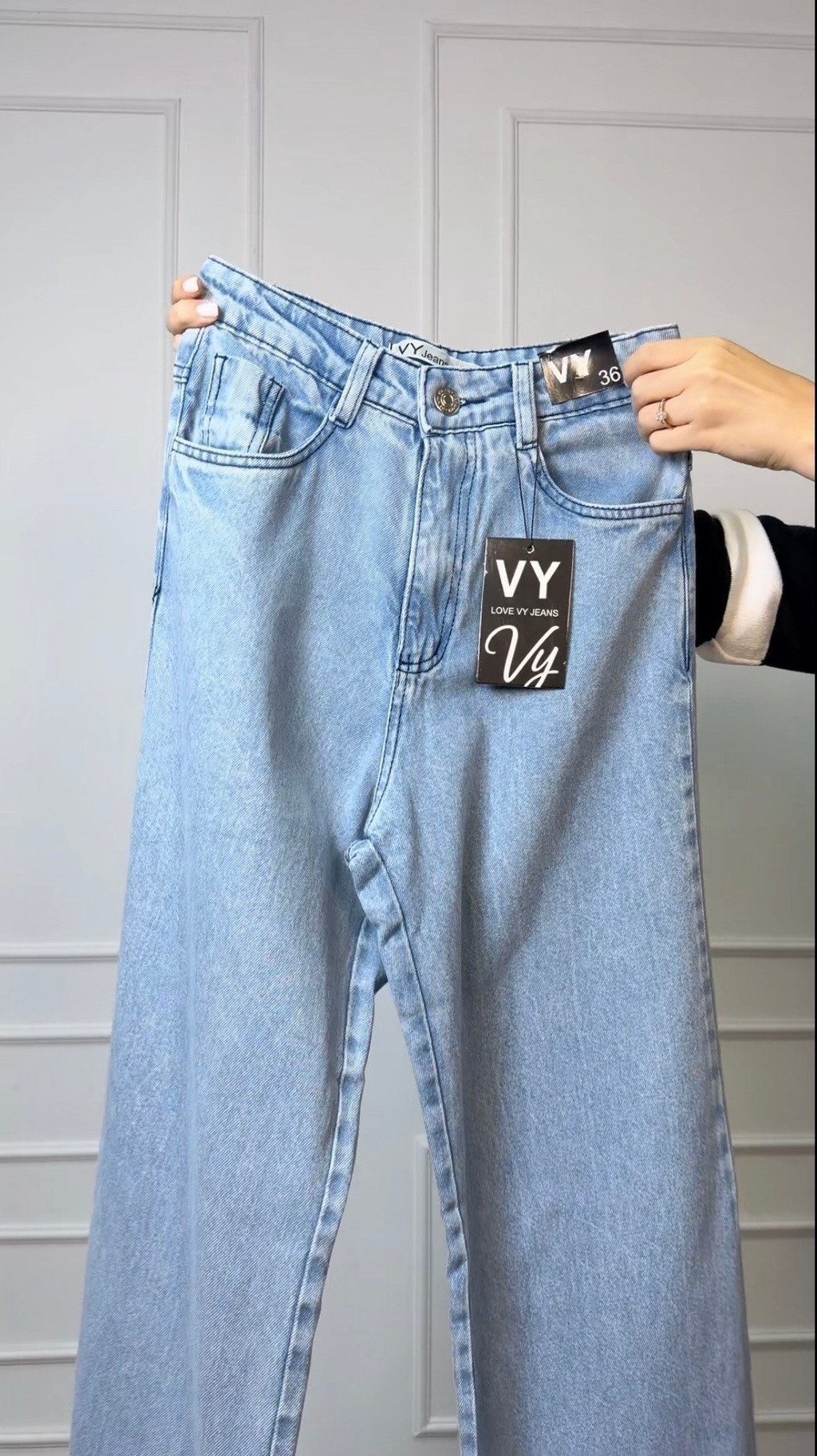 Calça Jeans Feminina Wide Leg Marmorizada Linha Azul Barra Virada