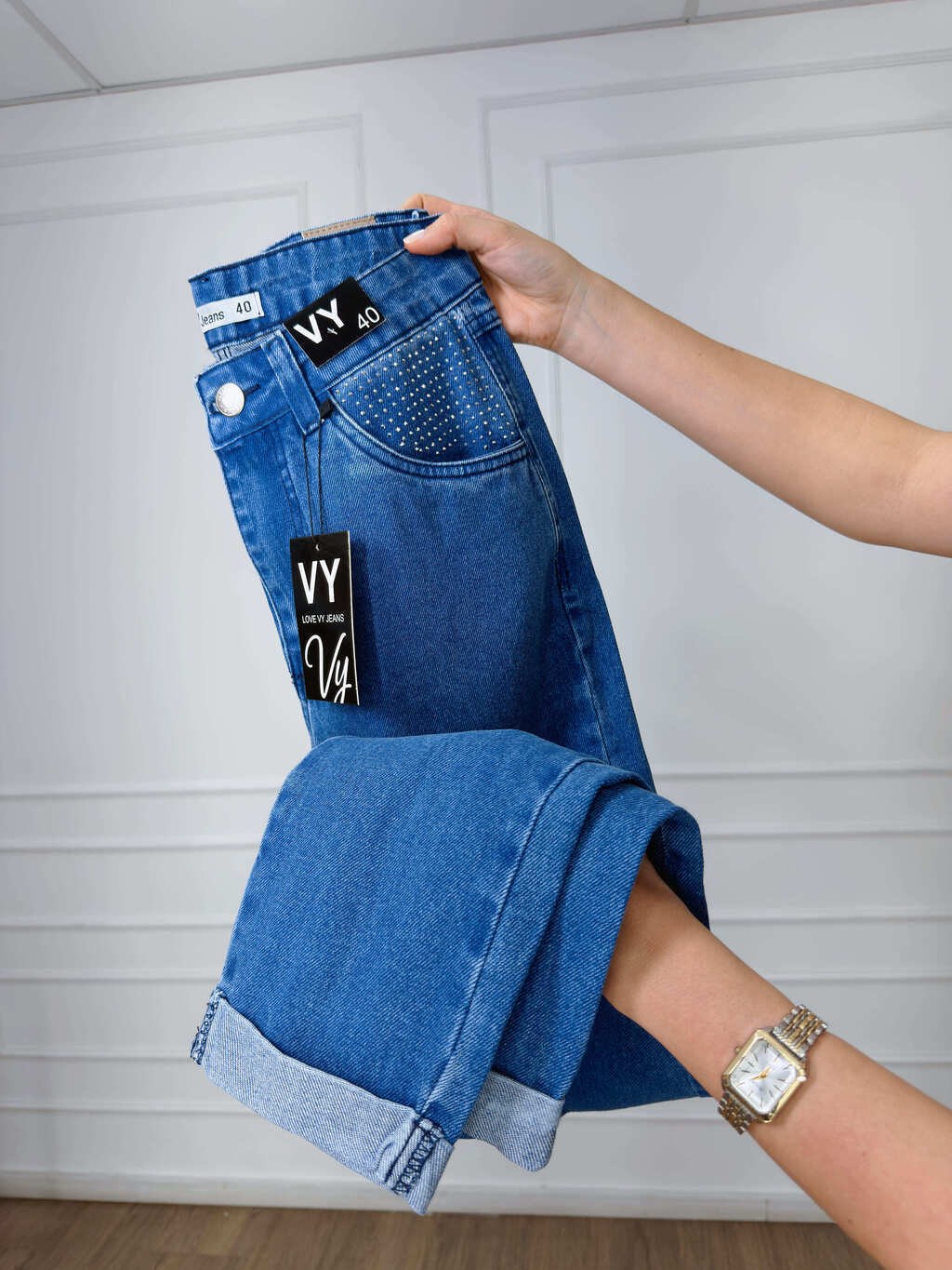 Calça Jeans Feminina Mom Brilho Fundo do Bolso