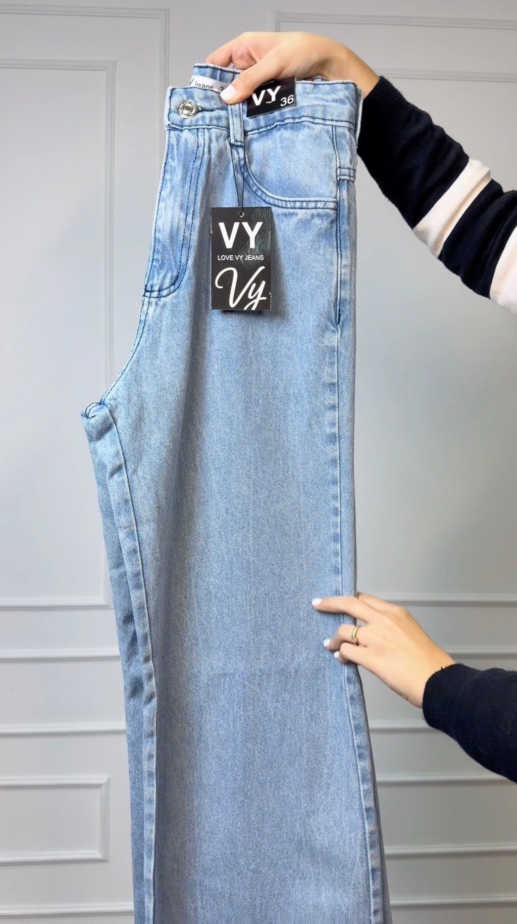 Calça Jeans Feminina Wide Leg Marmorizada Linha Azul Barra Virada