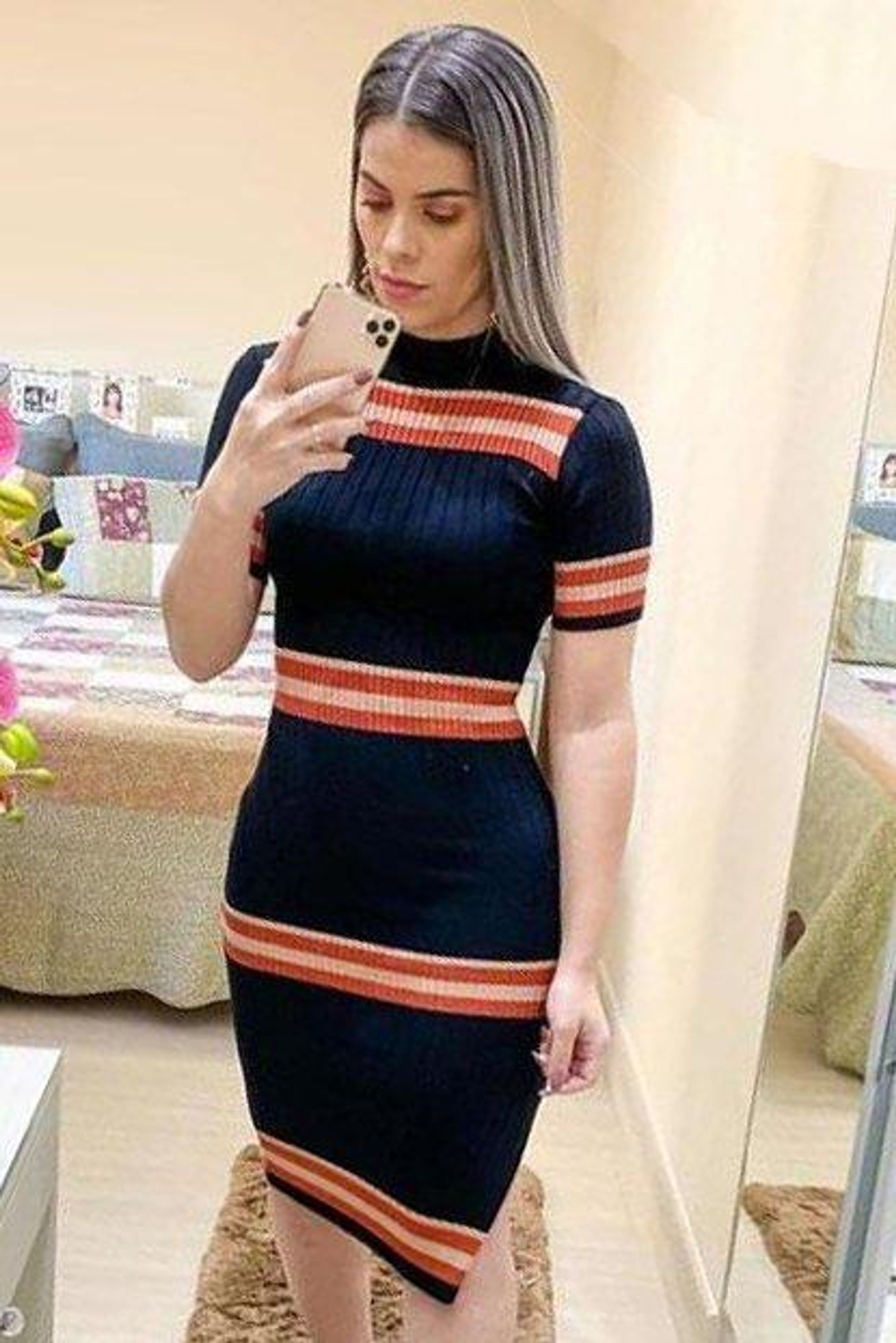 Vestido Midi Tricot Listras Gola Alta