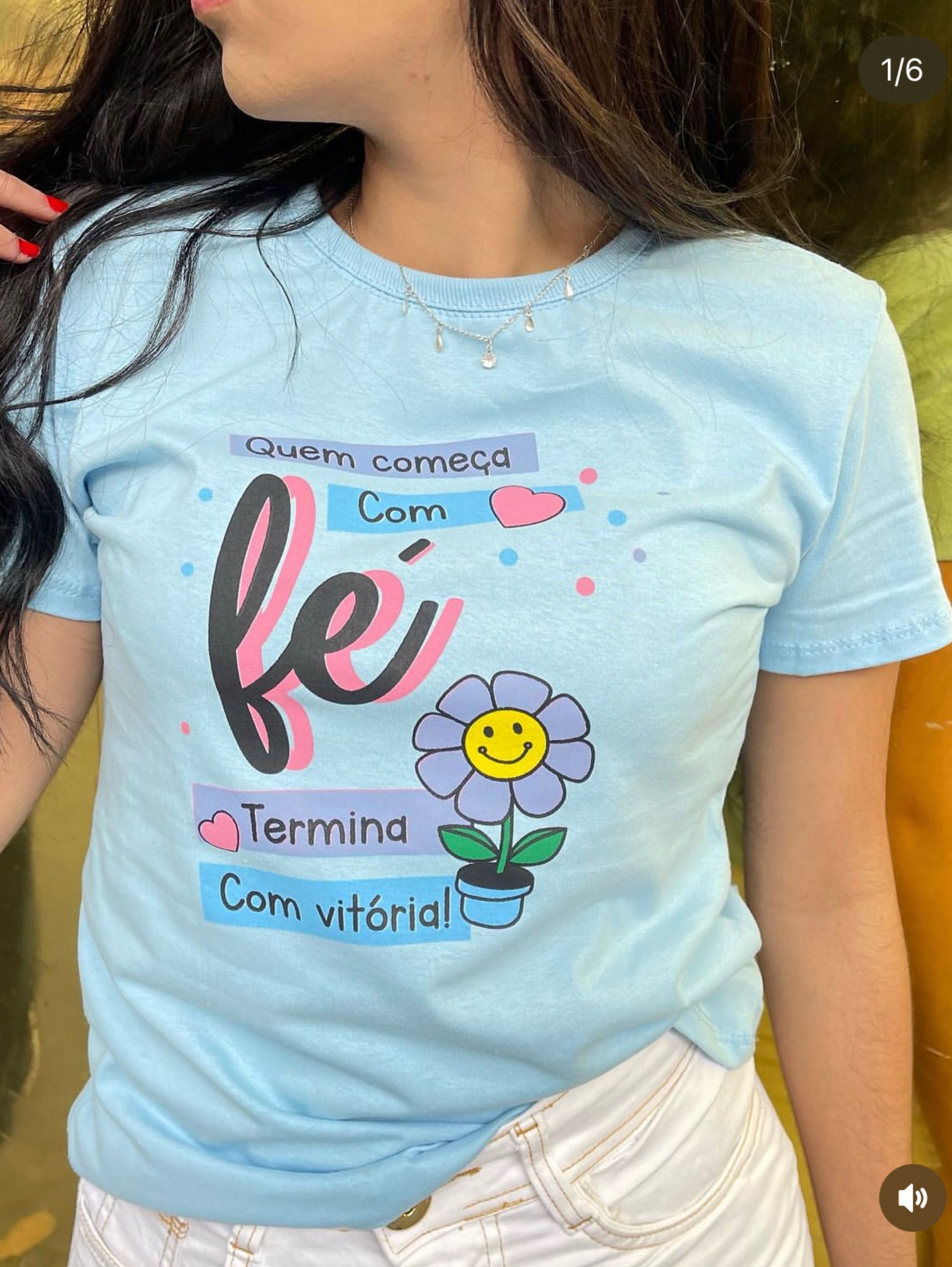 T-shirt com mensagem de Fé