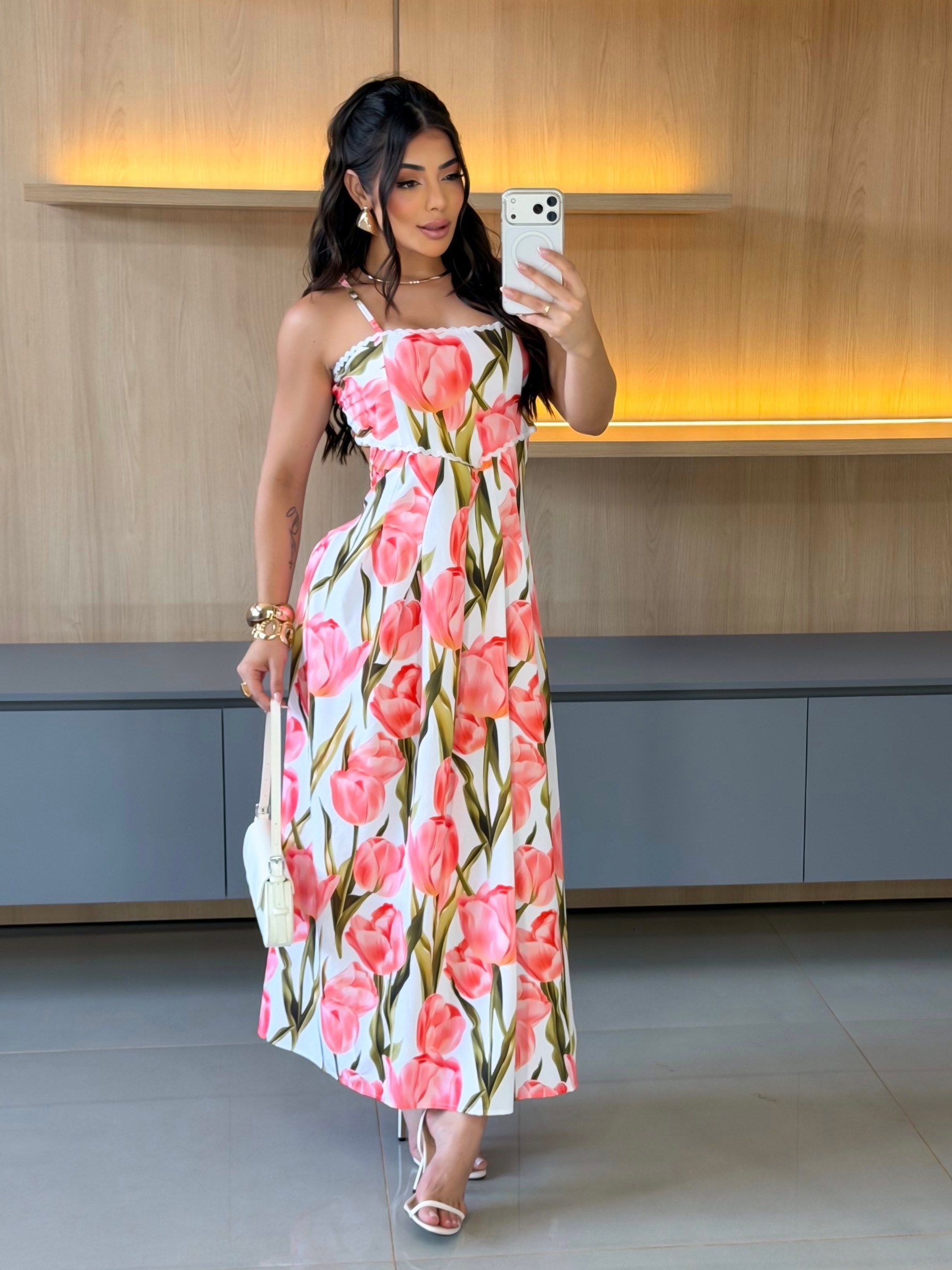 Vestido Lingo Estampado Plissado Alfaiataria e Guipir