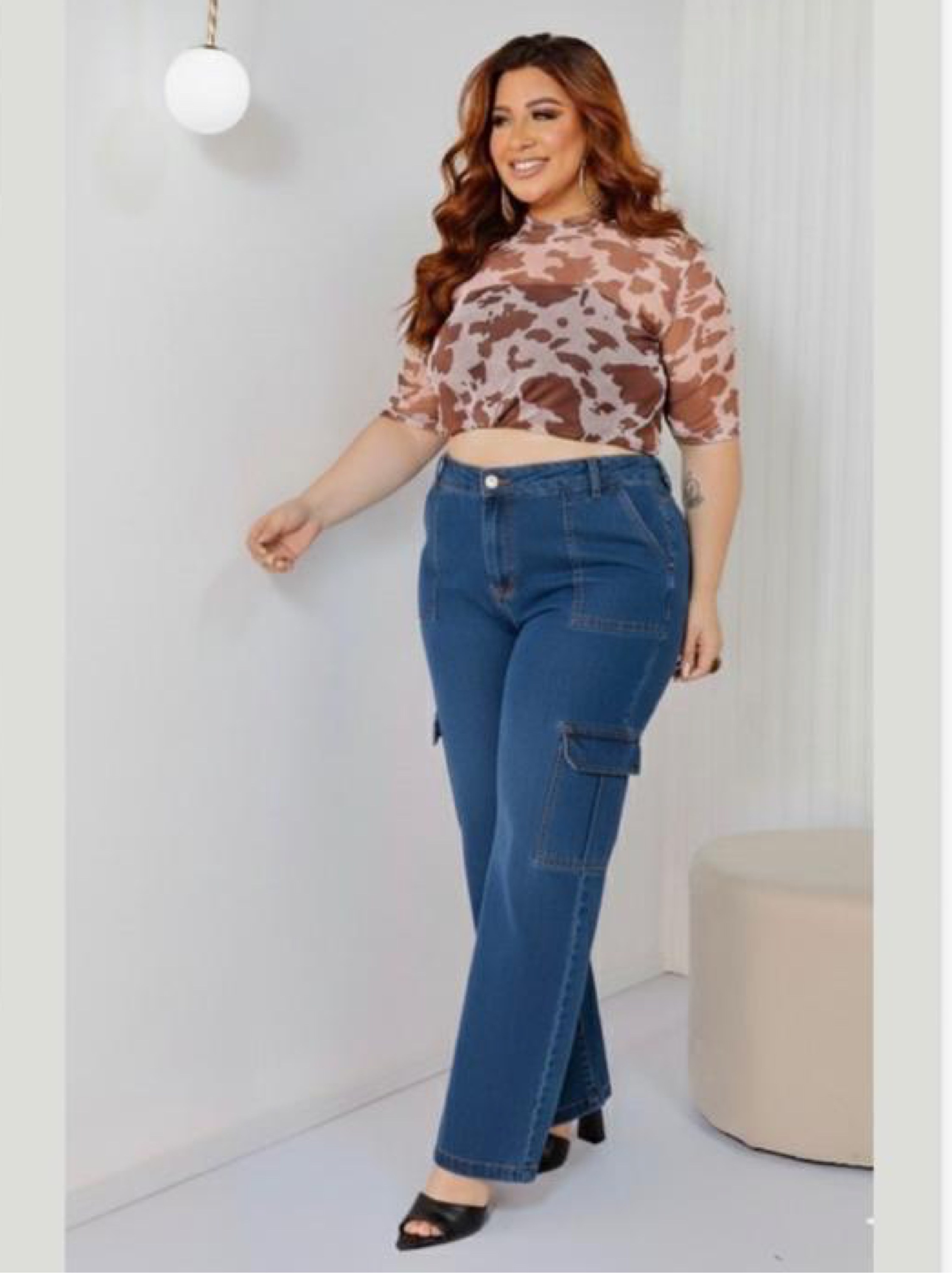 Wide leg cargo plus size com Laycra