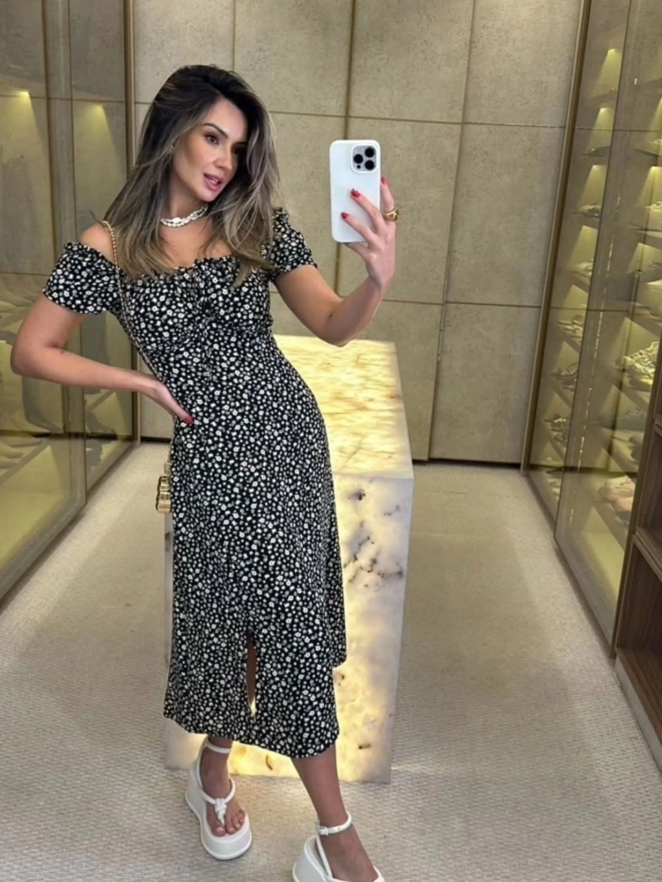 Vestido Floral com forro e bojo