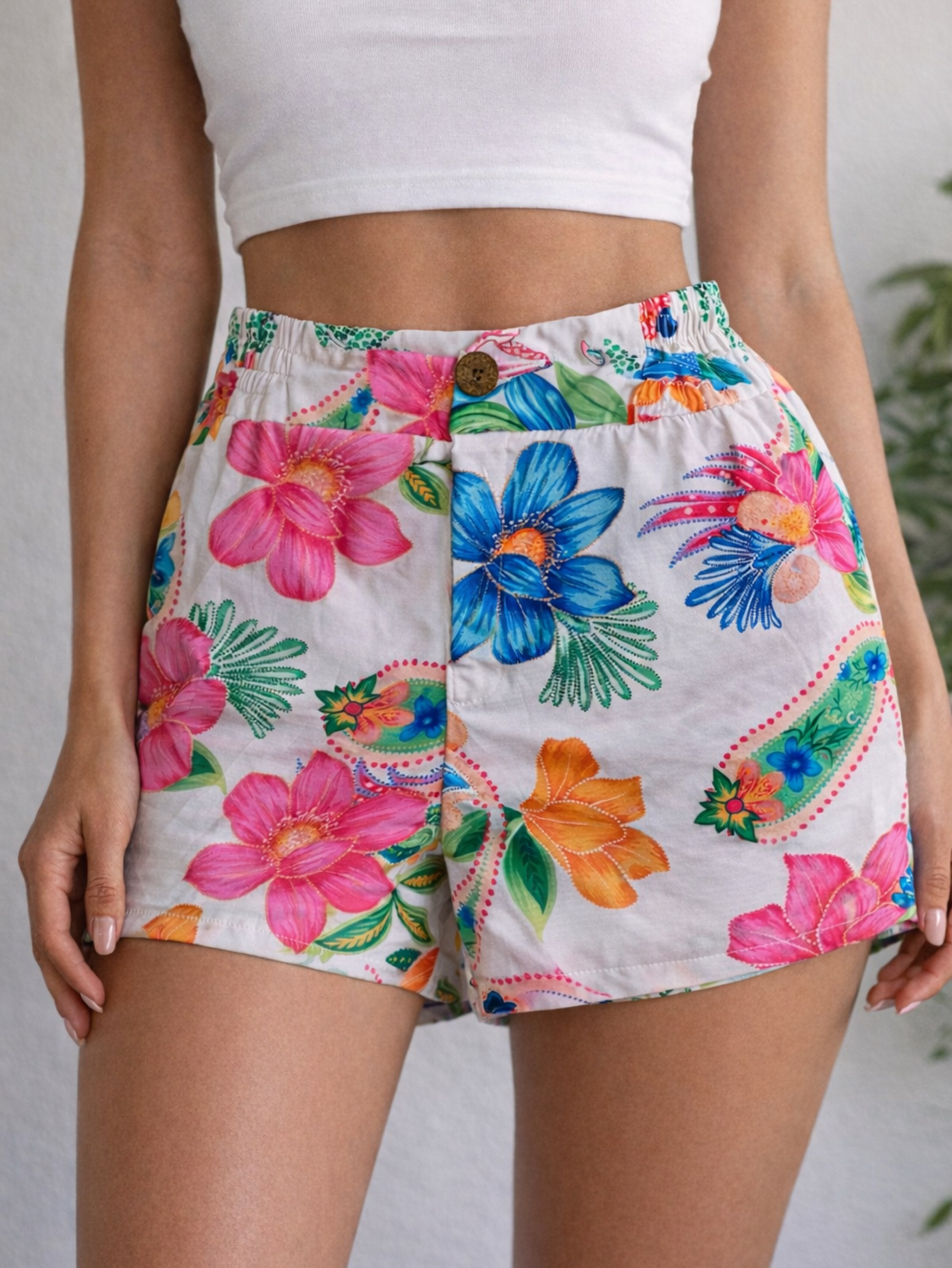 Short Farm Duna com Bolso e Botão