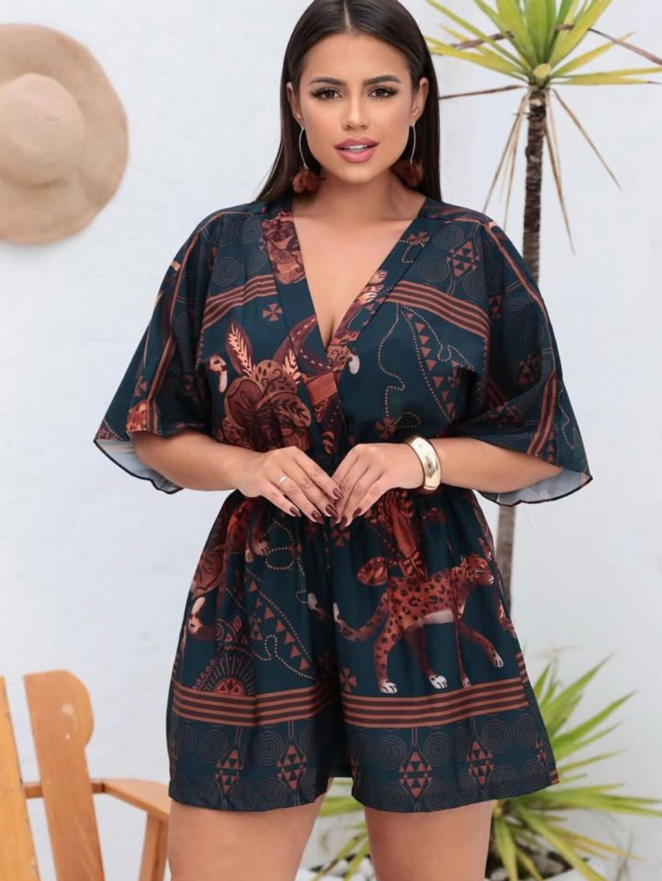 Macaquinho com elástico na cintura estampas farm