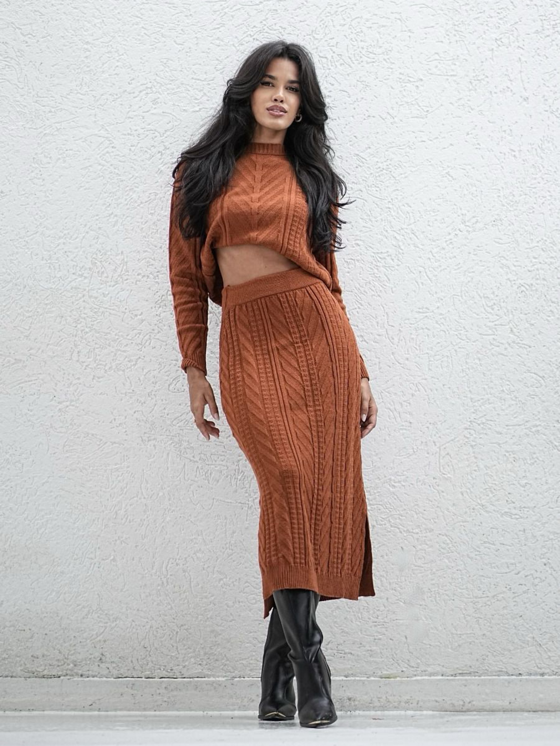 Conjunto tricô modal blusa manga longa com saia mídi
