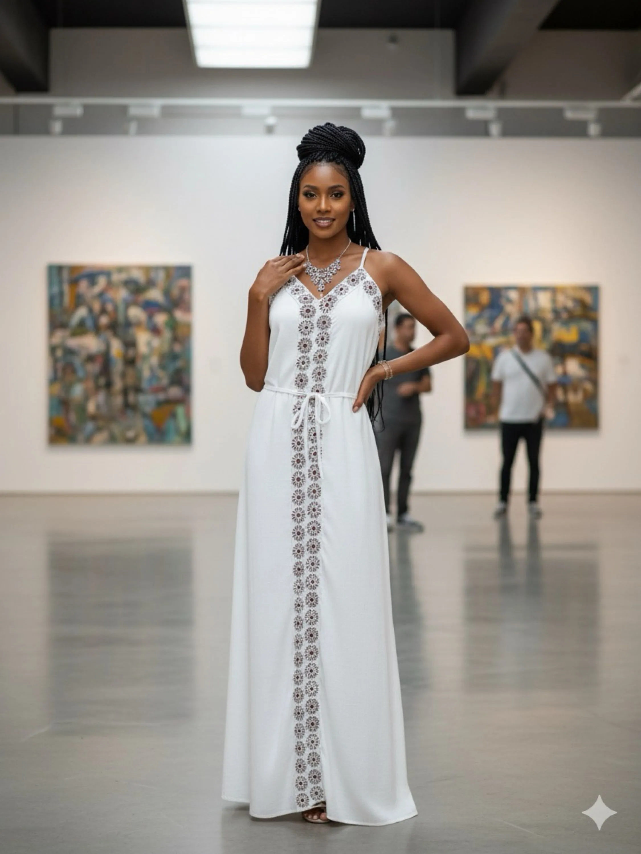 Vestido longo forrado com detalhes rendados chic