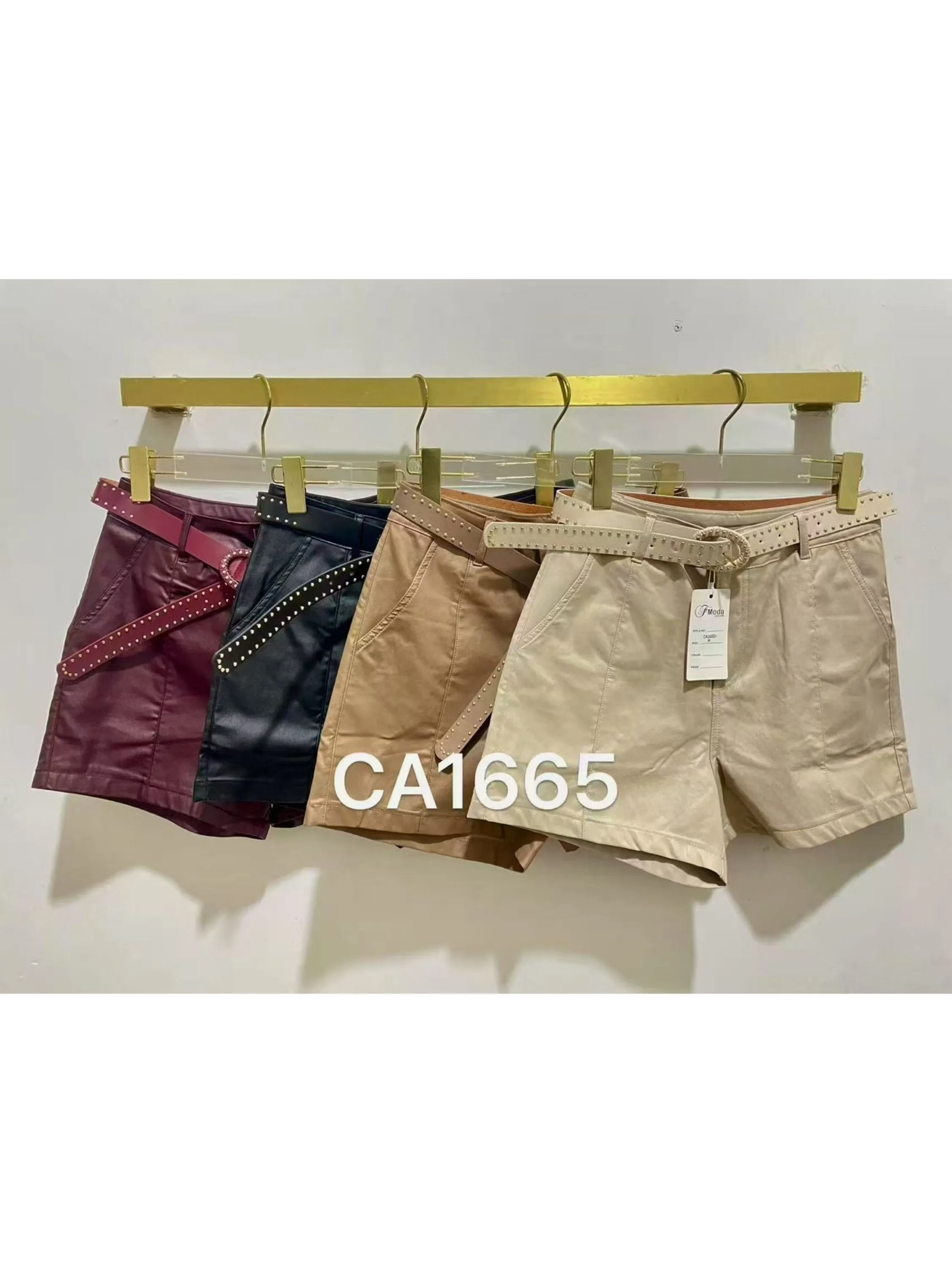 Short com cinto tecido resinada importado look lançamento