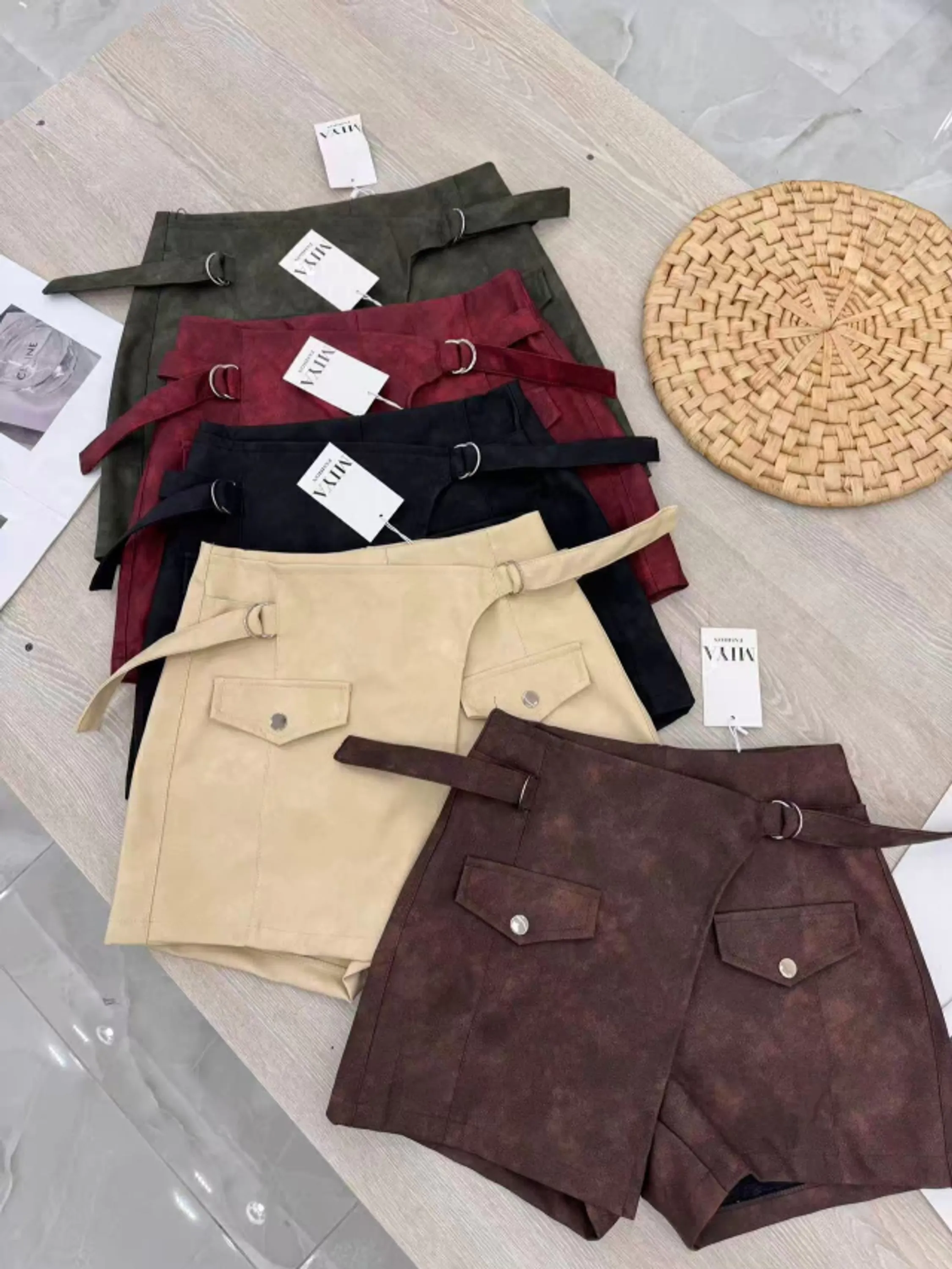 short #m3053