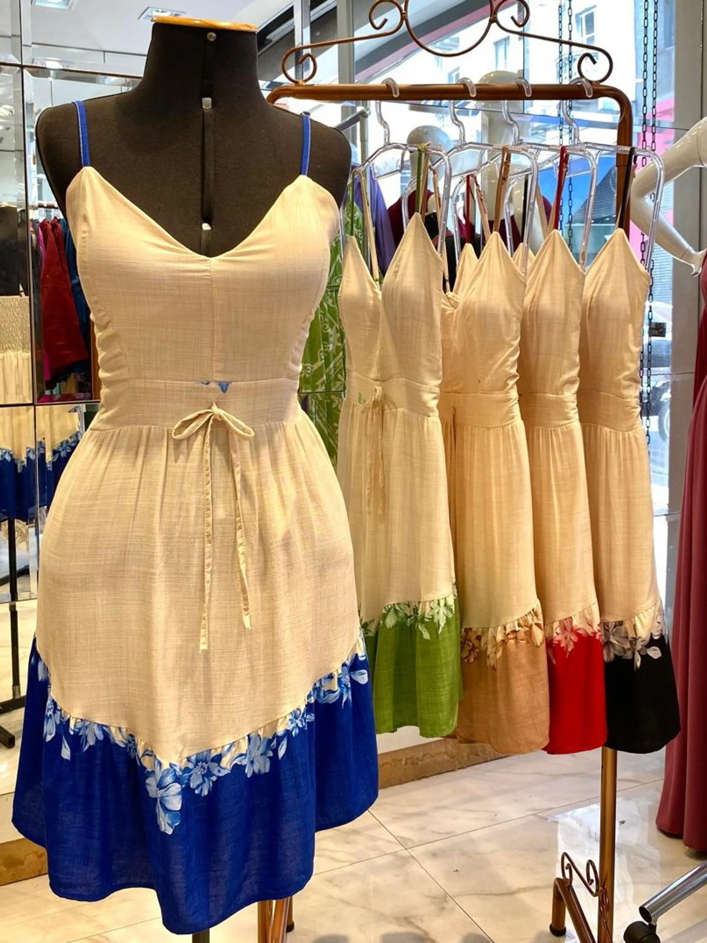 Vestido Feminino Curto Barrado Cod: 205