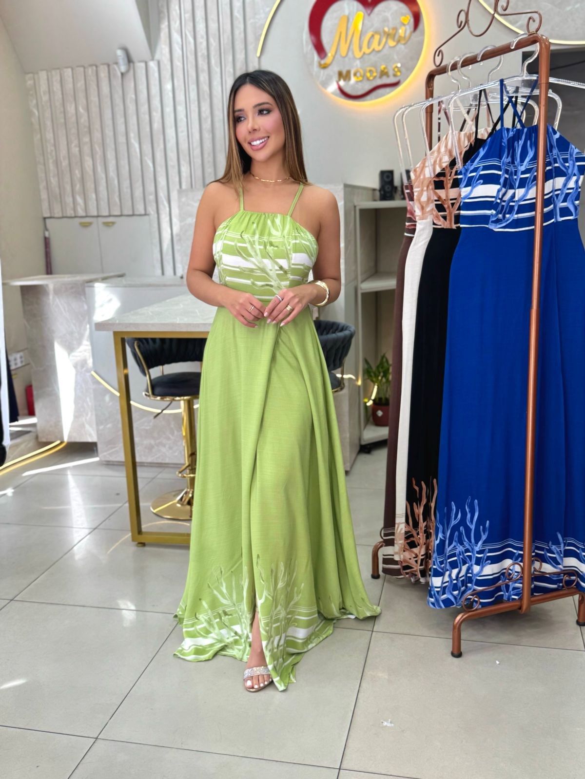 Vestido Longo com fenda Frente Única Estampa Coral Cod: X041