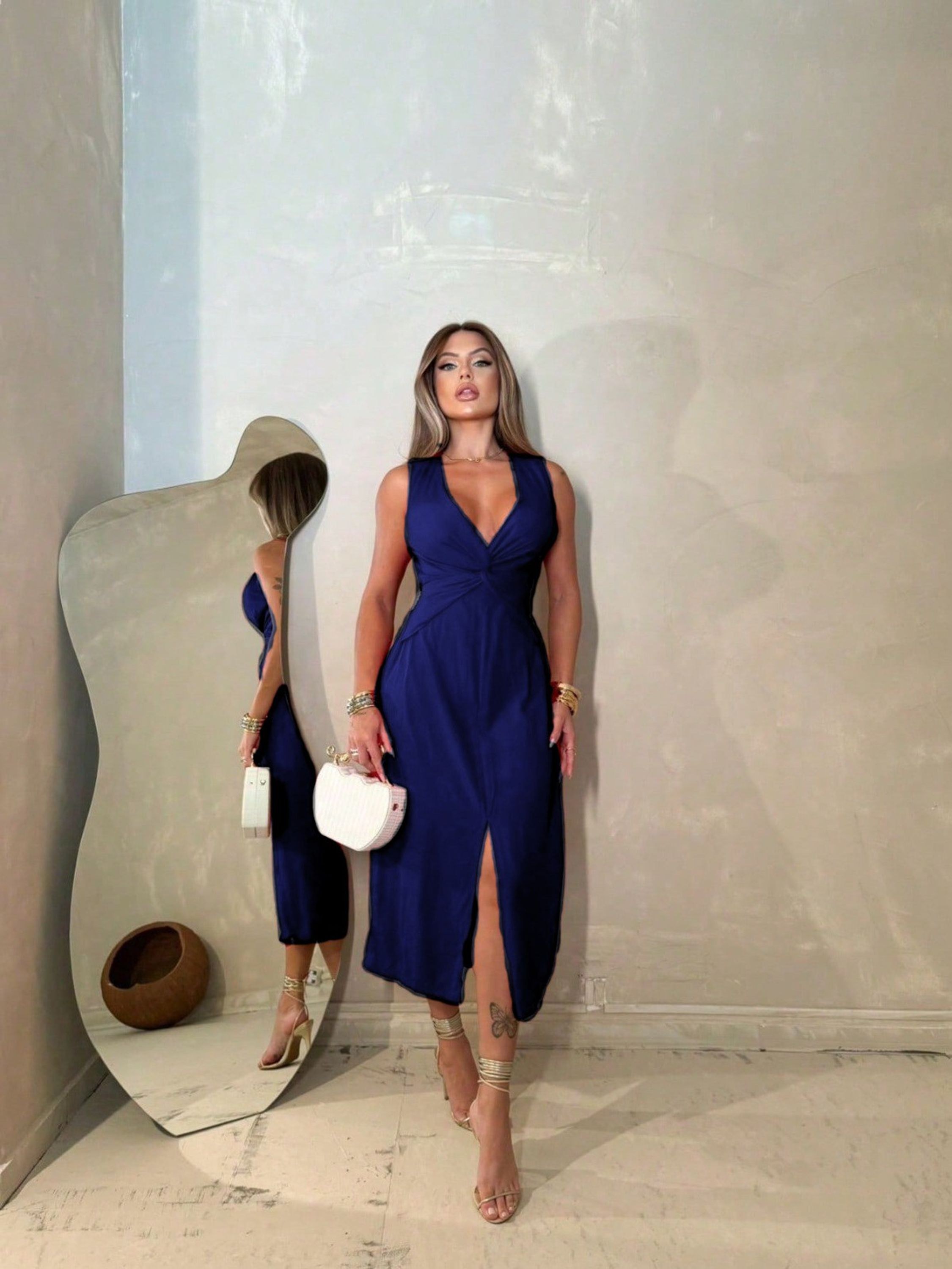 Vestido Feminino Liso Midi Cod: 183