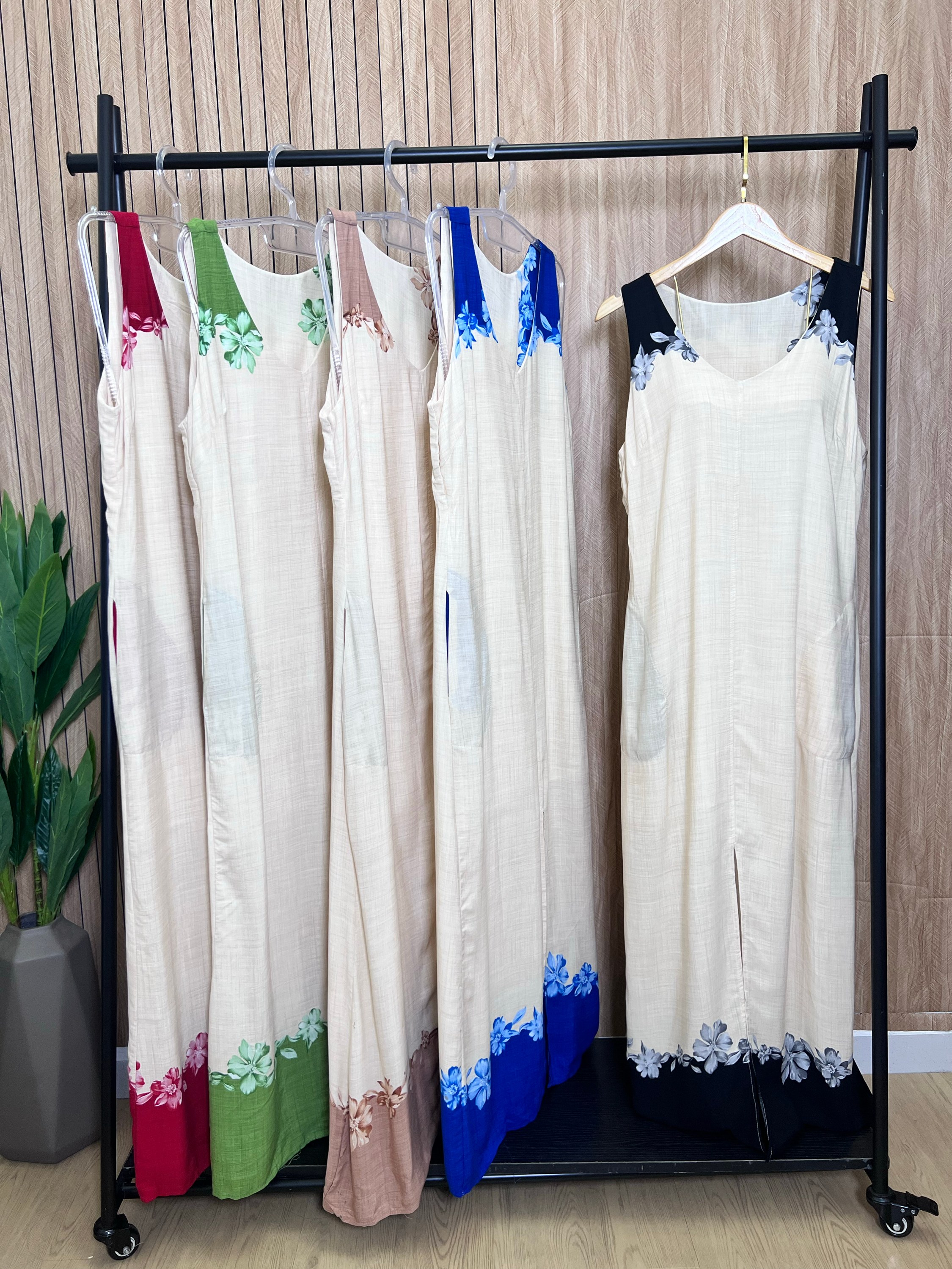 Vestido longo sem manga estampado flor 243 barrado