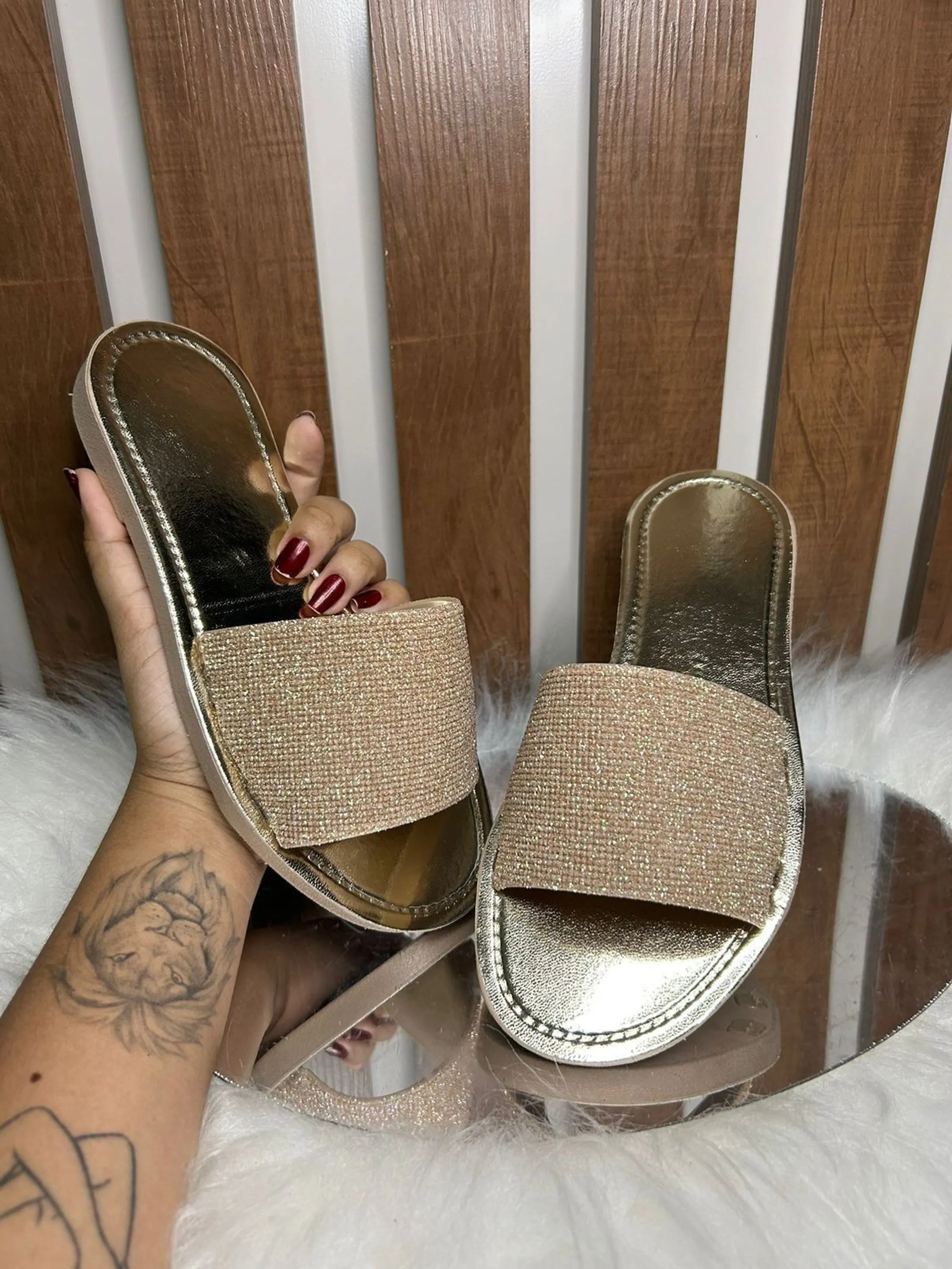 Chinelo com glitter