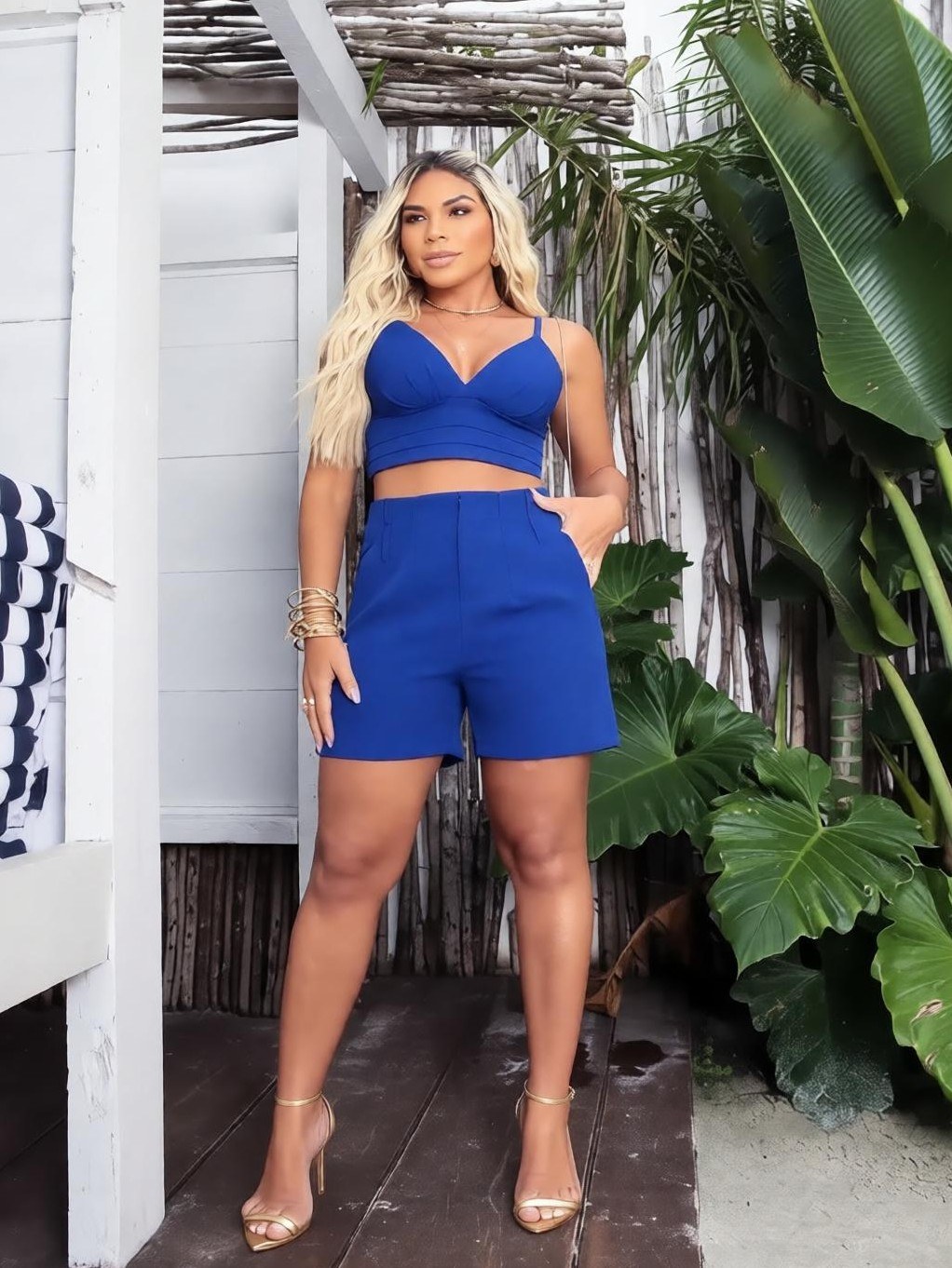 Conjunto Feminino Short e Cropped Alfaiataria
