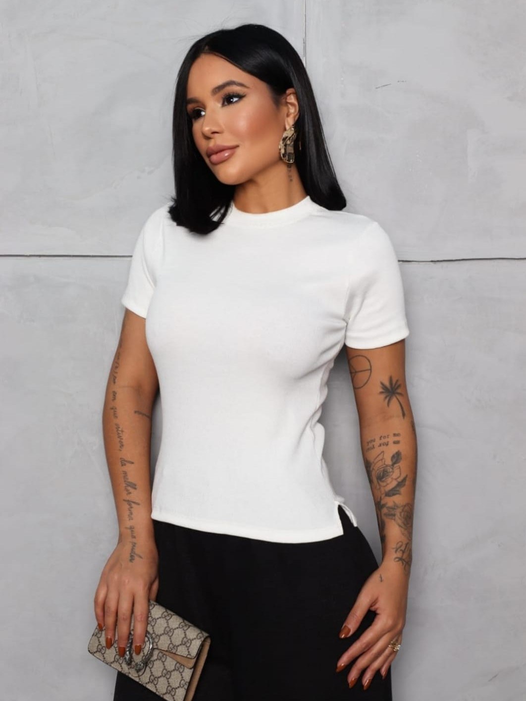 Blusa Feminina Manga Curta Ribana ⭐