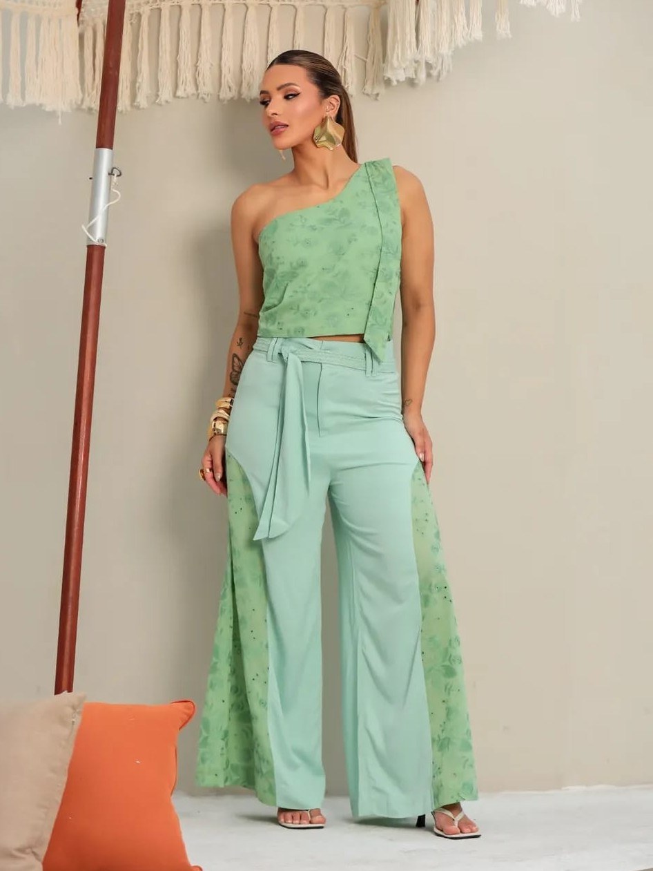 Conjunto Feminino Blusa Nula Manga e Pantalona ⭐