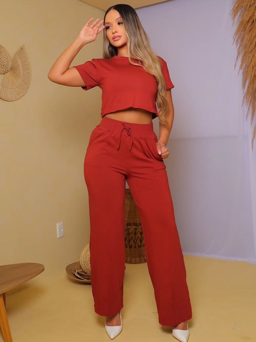 Conjunto Feminino Cropped e Pantalona ⭐