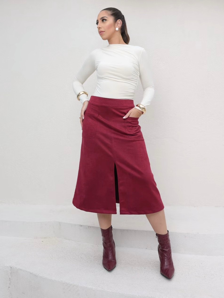 Saia Feminina Suede com Fenda