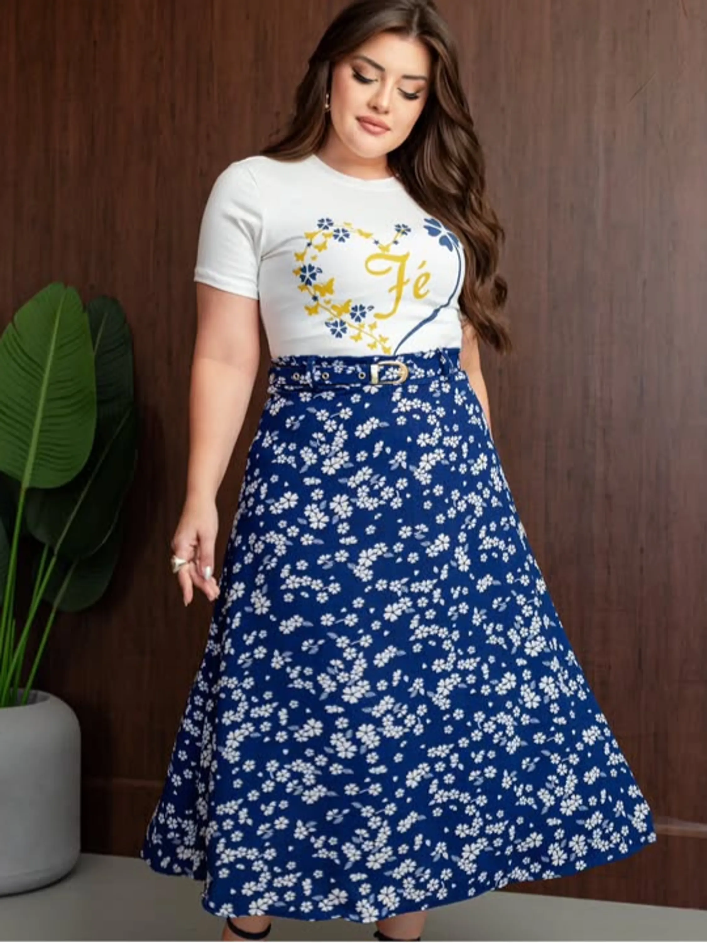 Conjunto Feminino Blusa e Saia ⭐