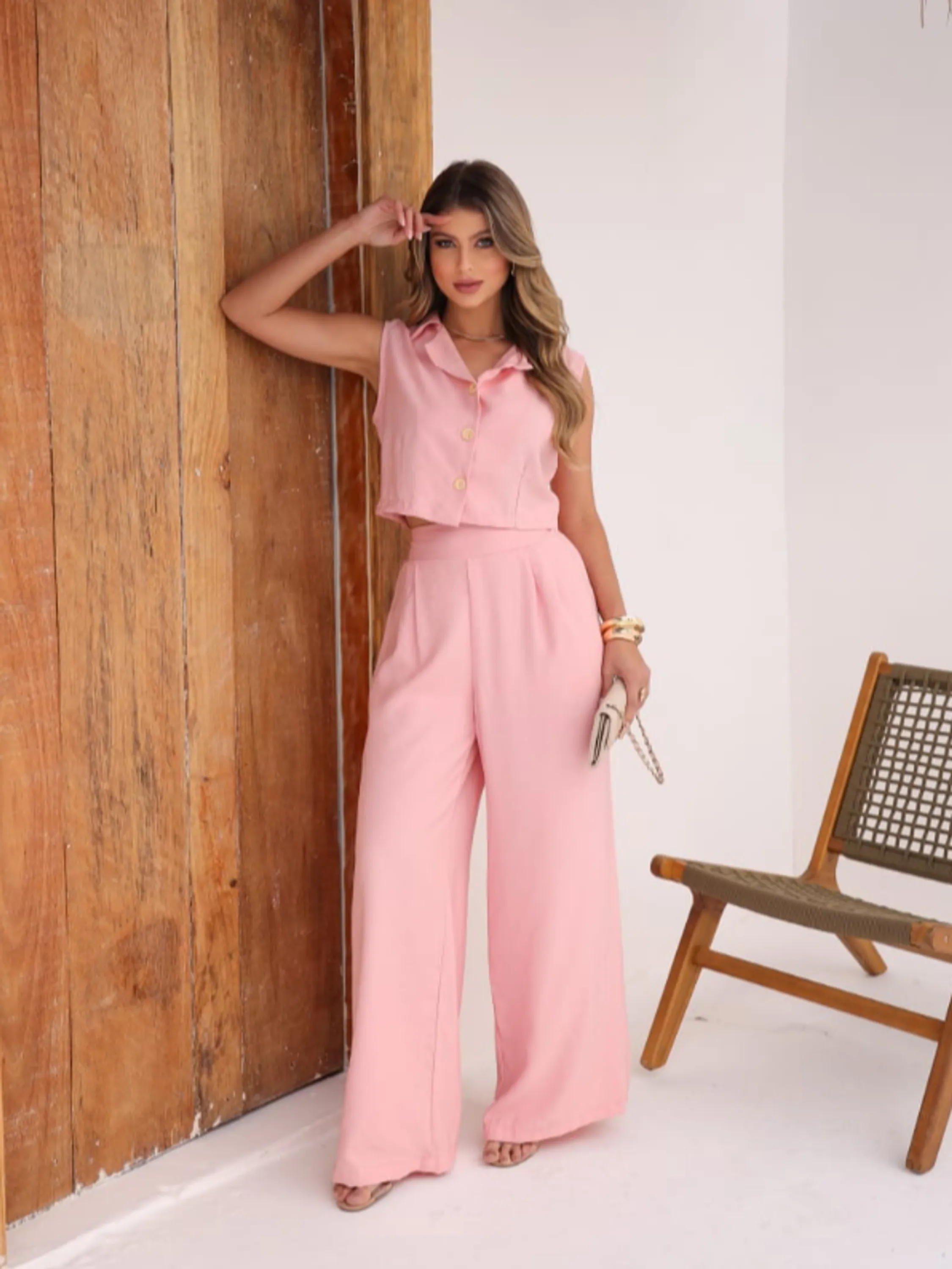 Conjunto Feminino Elegante Colete Cropped e Calça ⭐