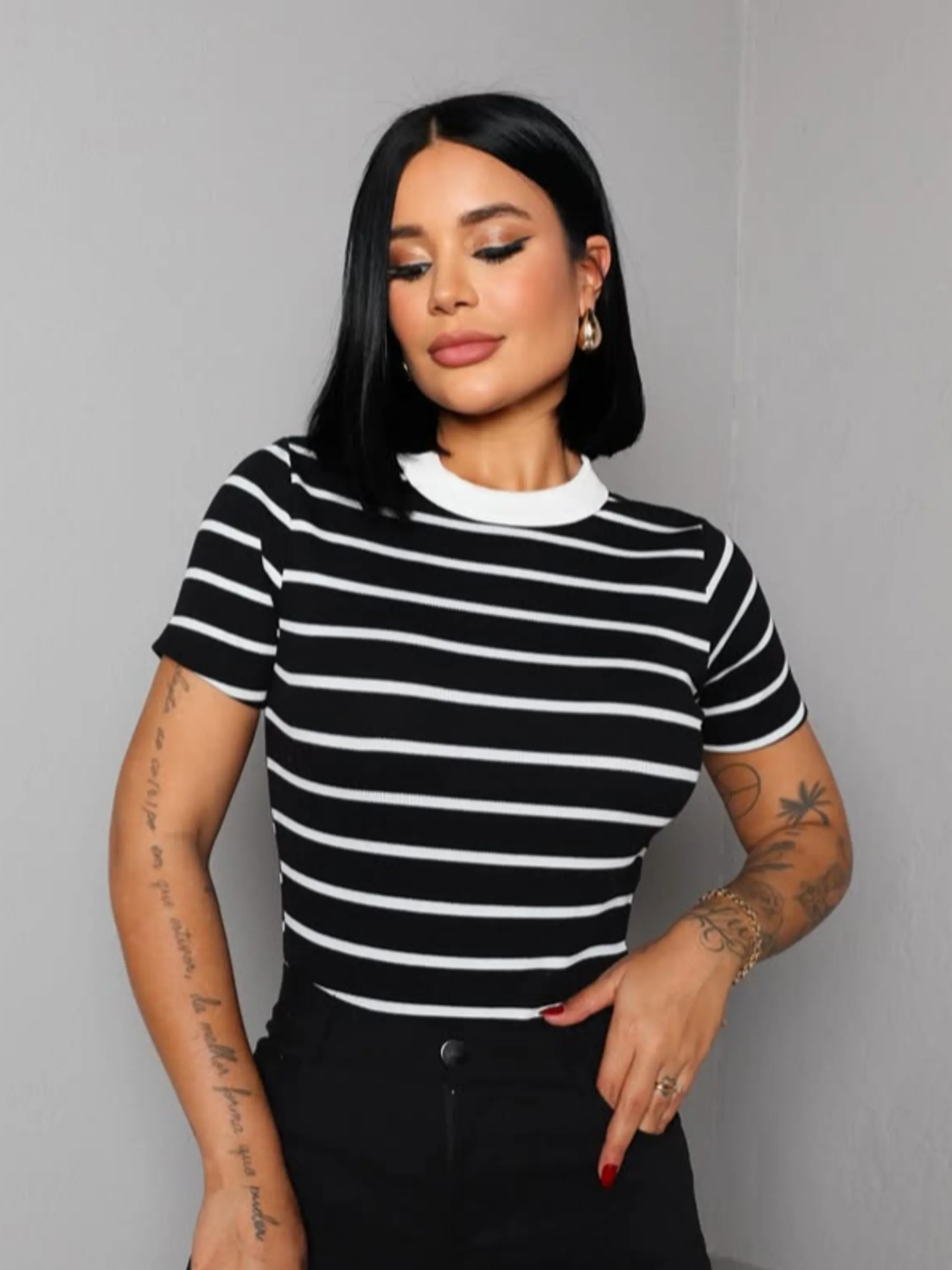 Blusa Feminina Manga Curta Listrada ⭐