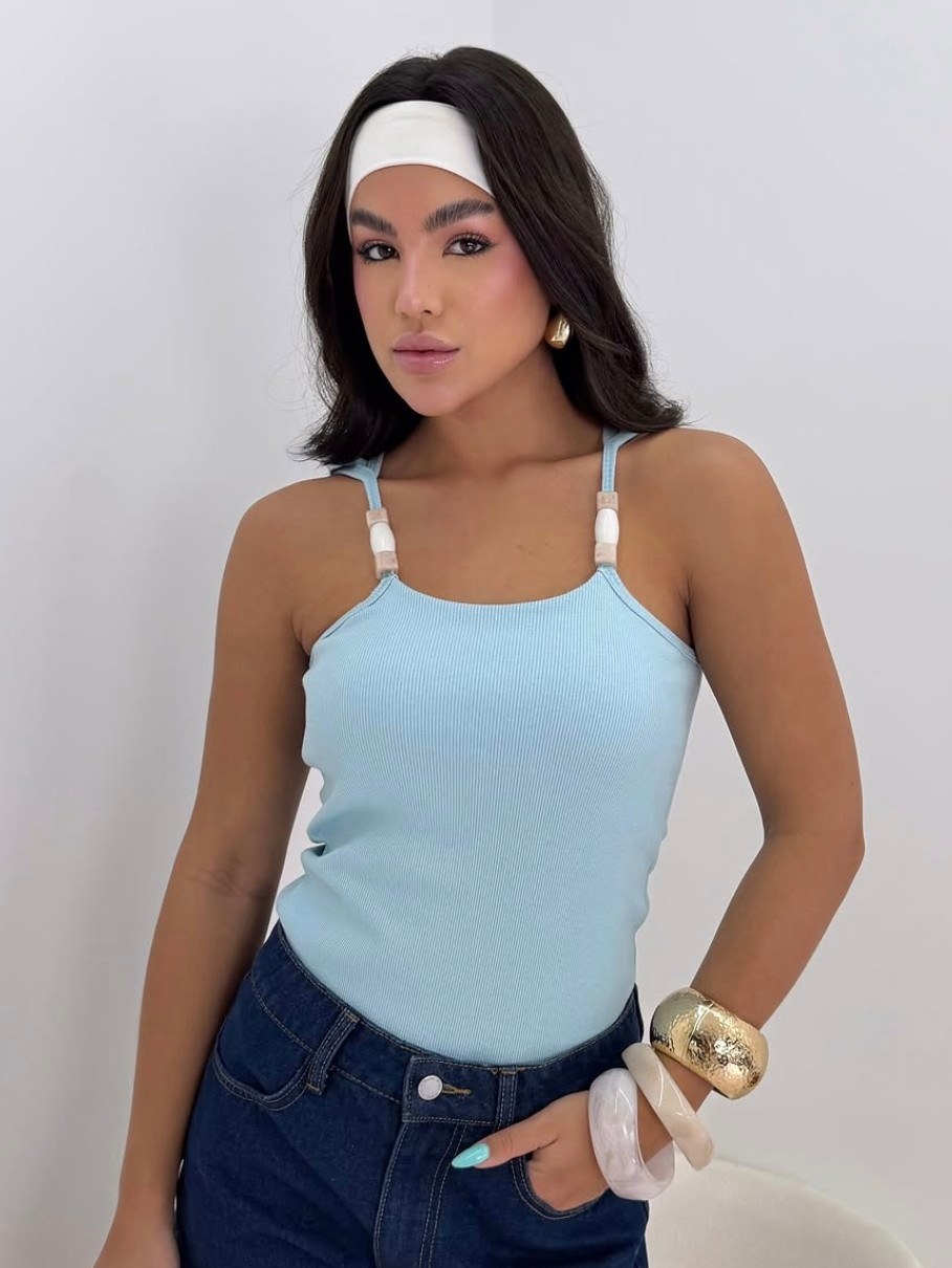 Blusa Feminina Regata com Detalhes