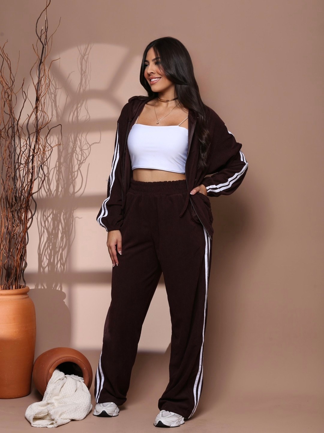 Conjunto Feminino Calça e Casaco com Toca