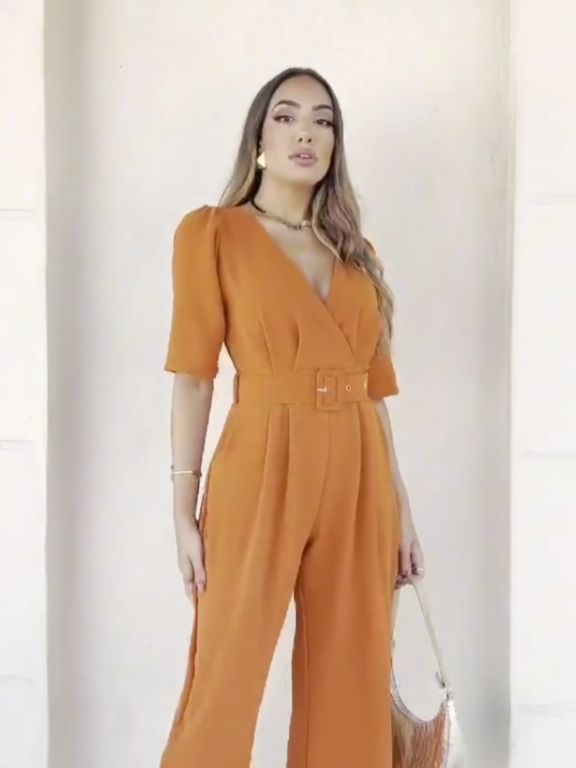 Macacão Feminino Pantalona Manga Curta ⭐