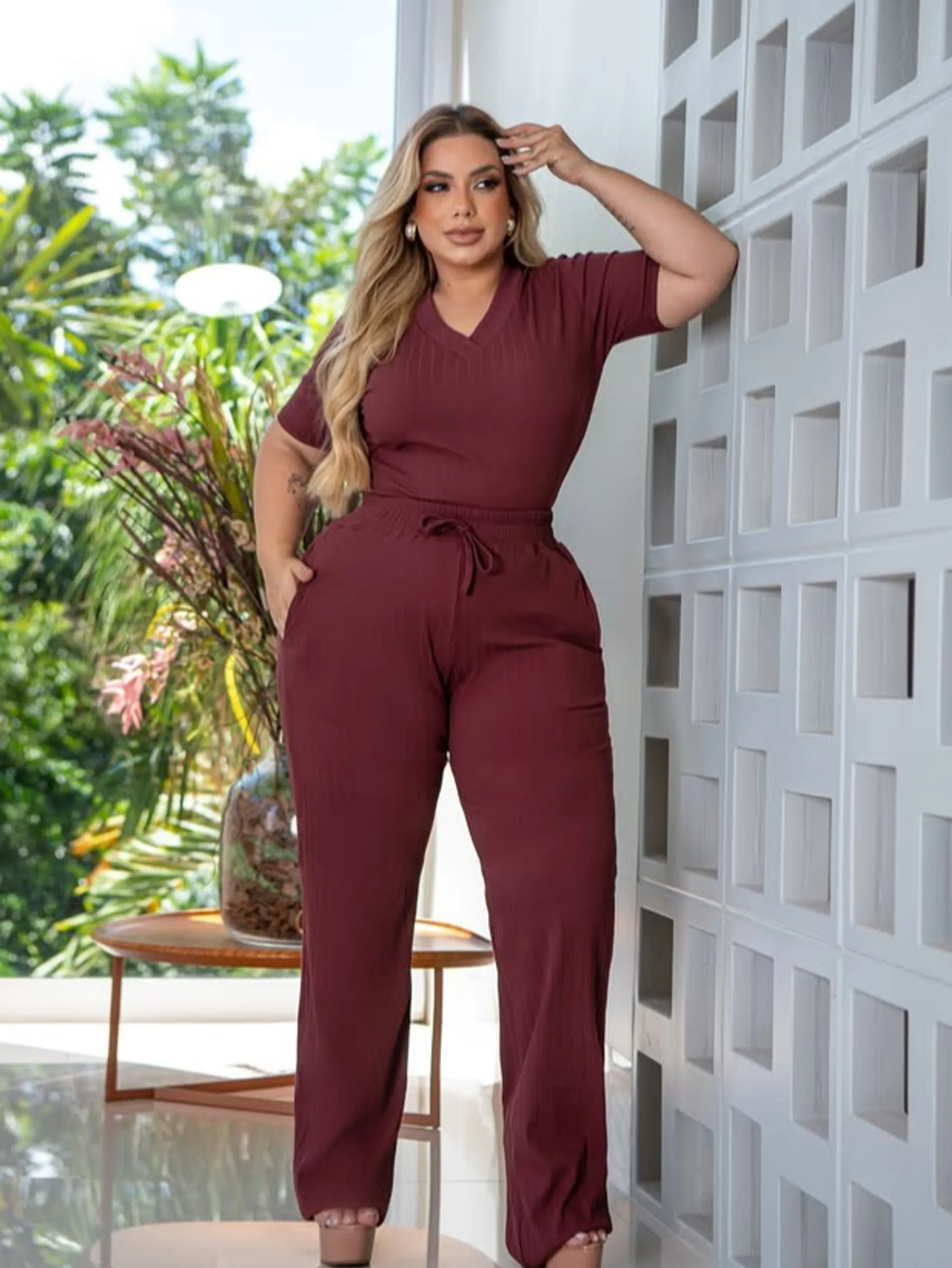 Conjunto Feminino Plus Size Calça + Blusa Manga Curta ⭐