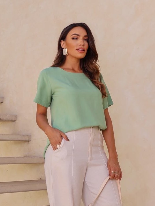 Blusa Feminina Manga Curta Elegante ⭐