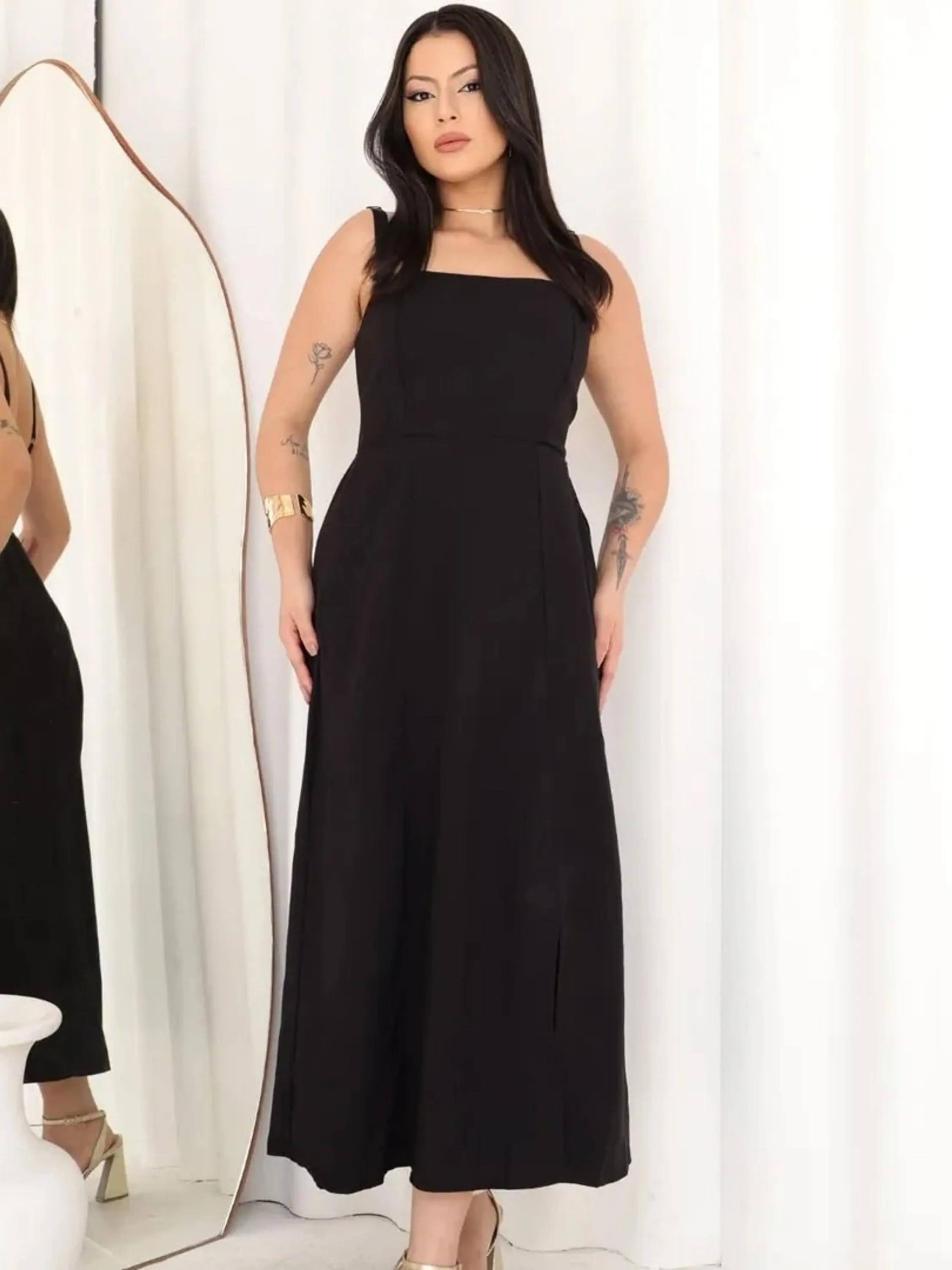 Vestido Feminino de Alça com Fenda em Alfaiataria ⭐