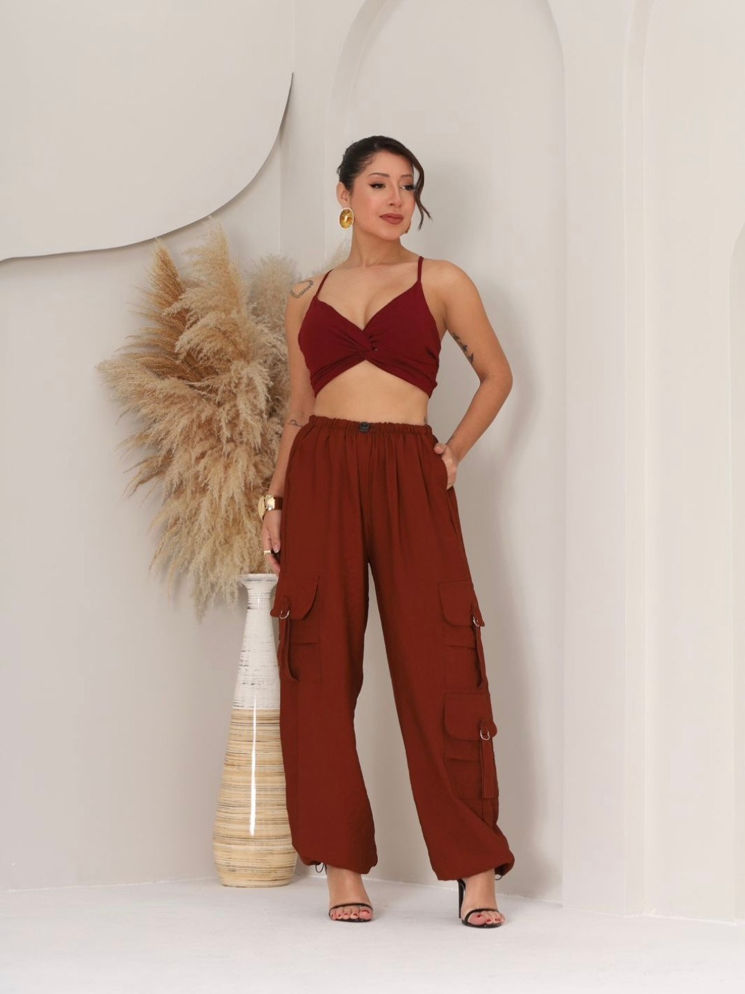 Calça Feminina Jogger Com Bolsos