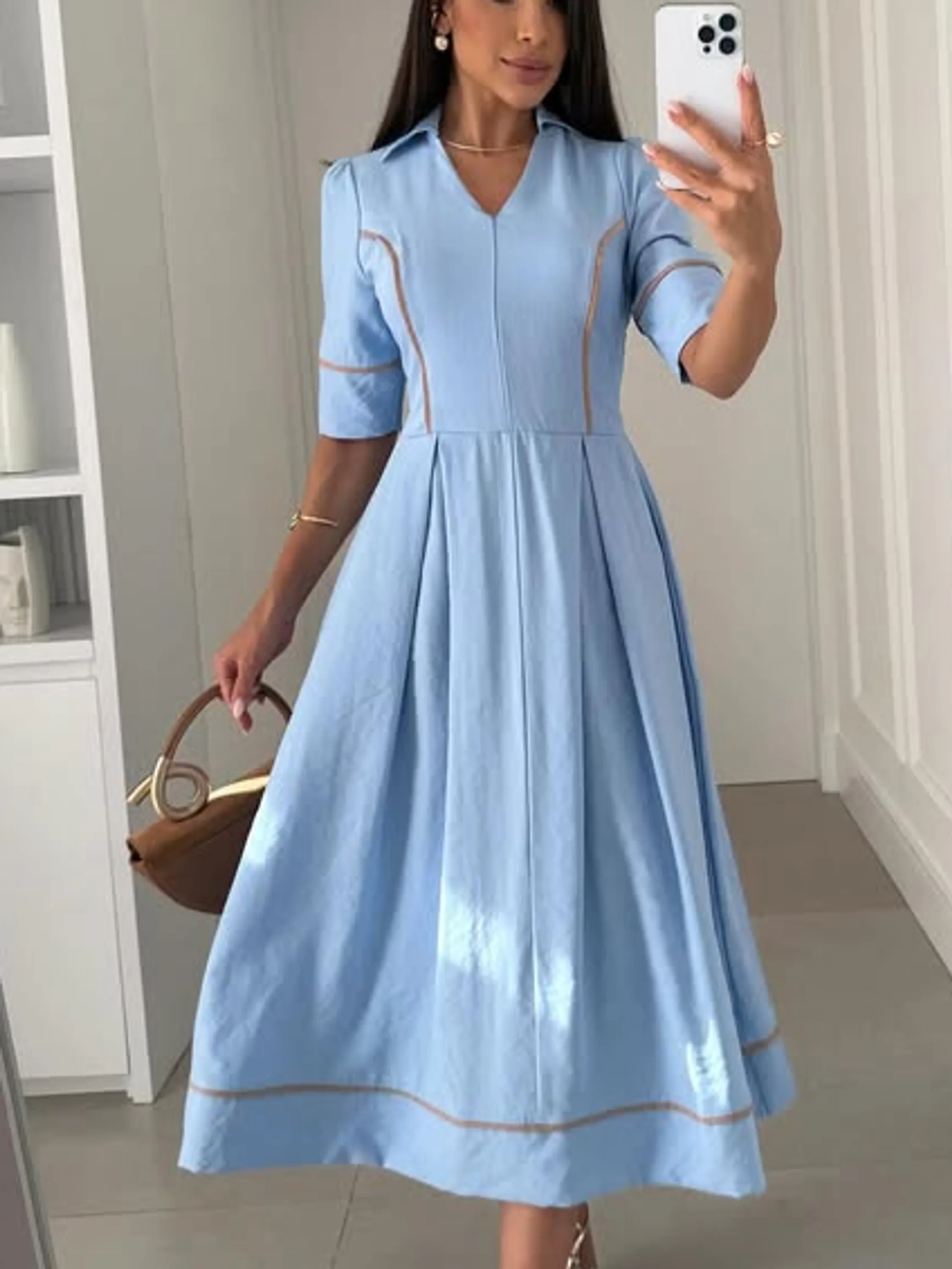 Vestido Midi Manga Curta com Colarinho ⭐