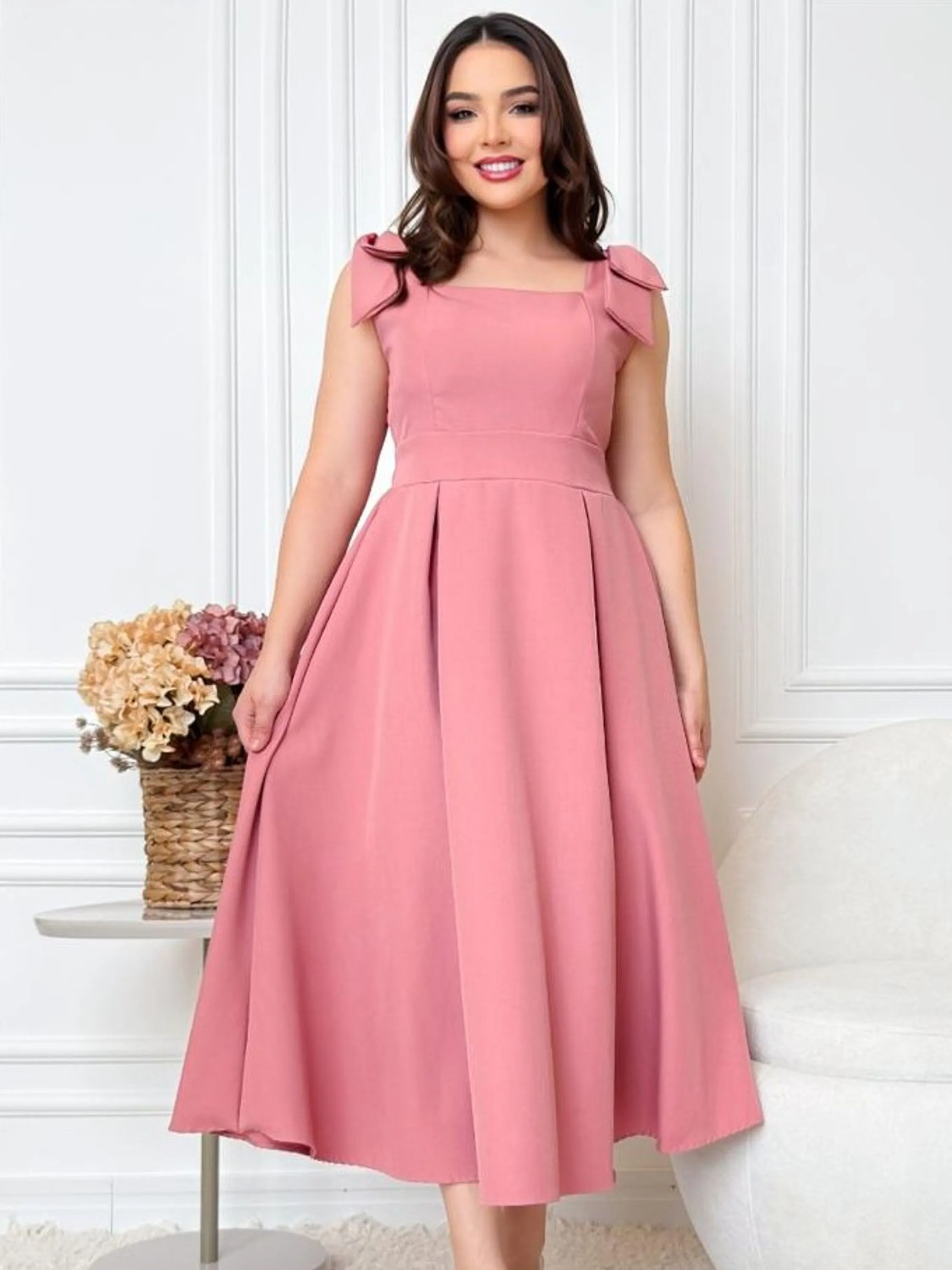 Vestido Midi em Alfaiataria ⭐