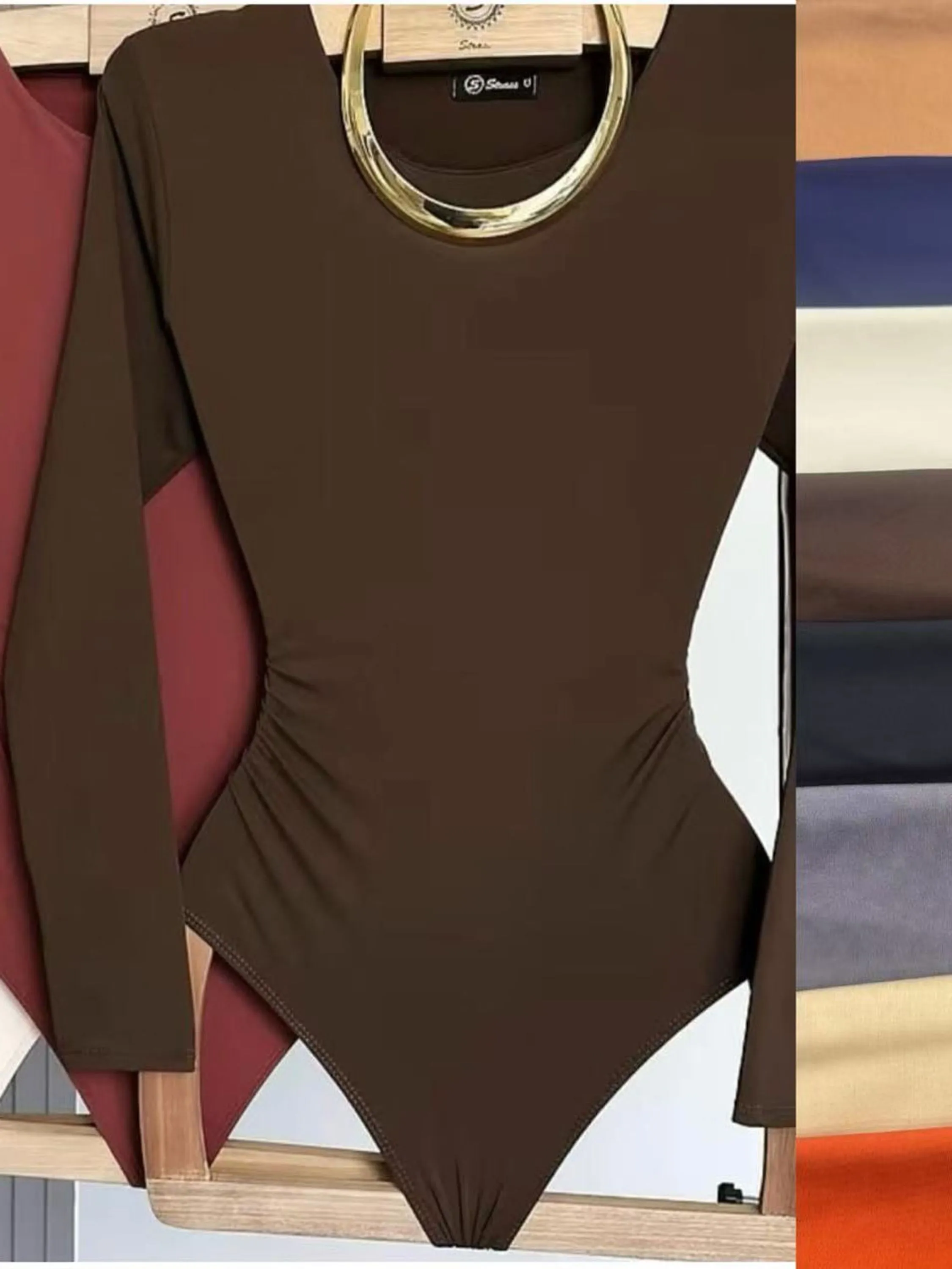 Body gola redonda manga longa